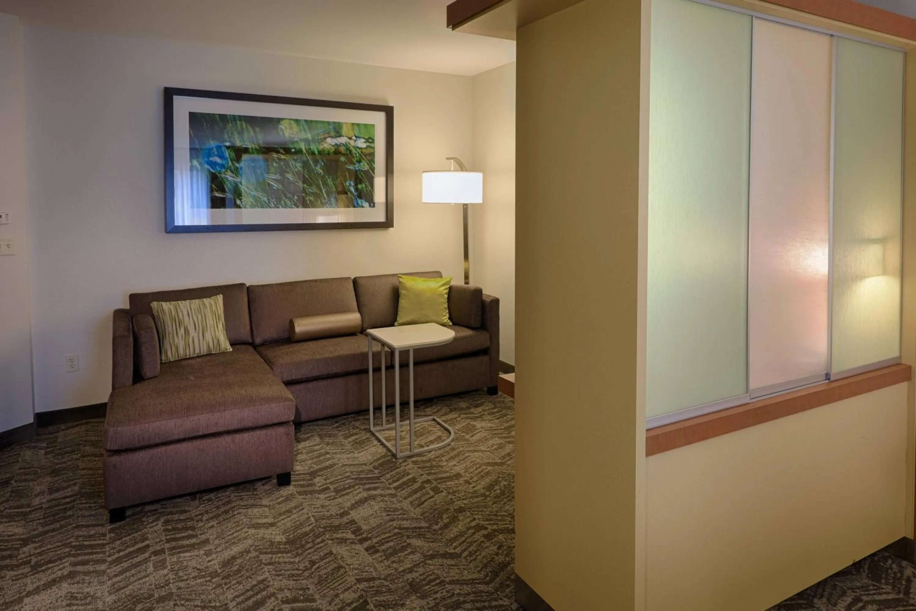 Living room in SpringHill Suites by Marriott Albany Latham-Colonie