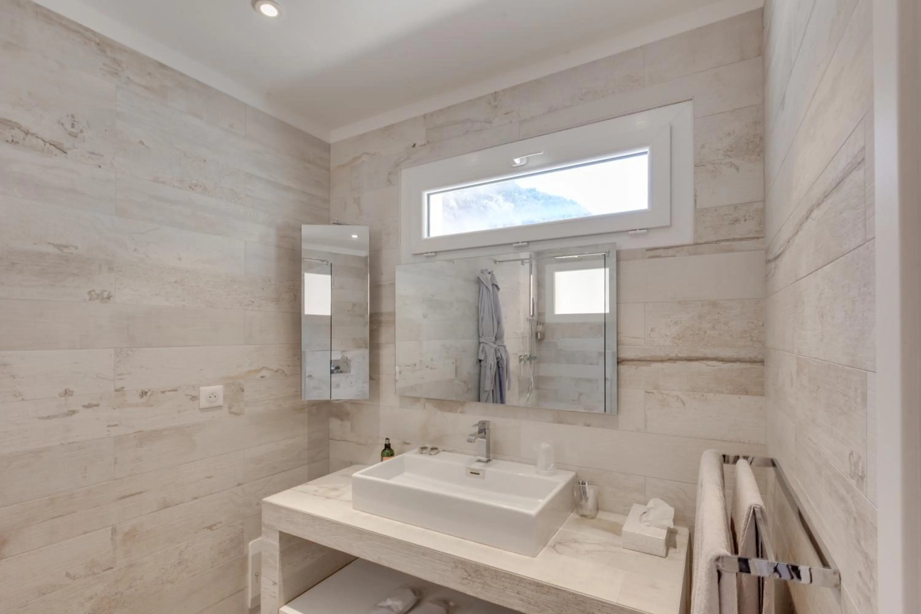 Bathroom in Les Appartements du Port