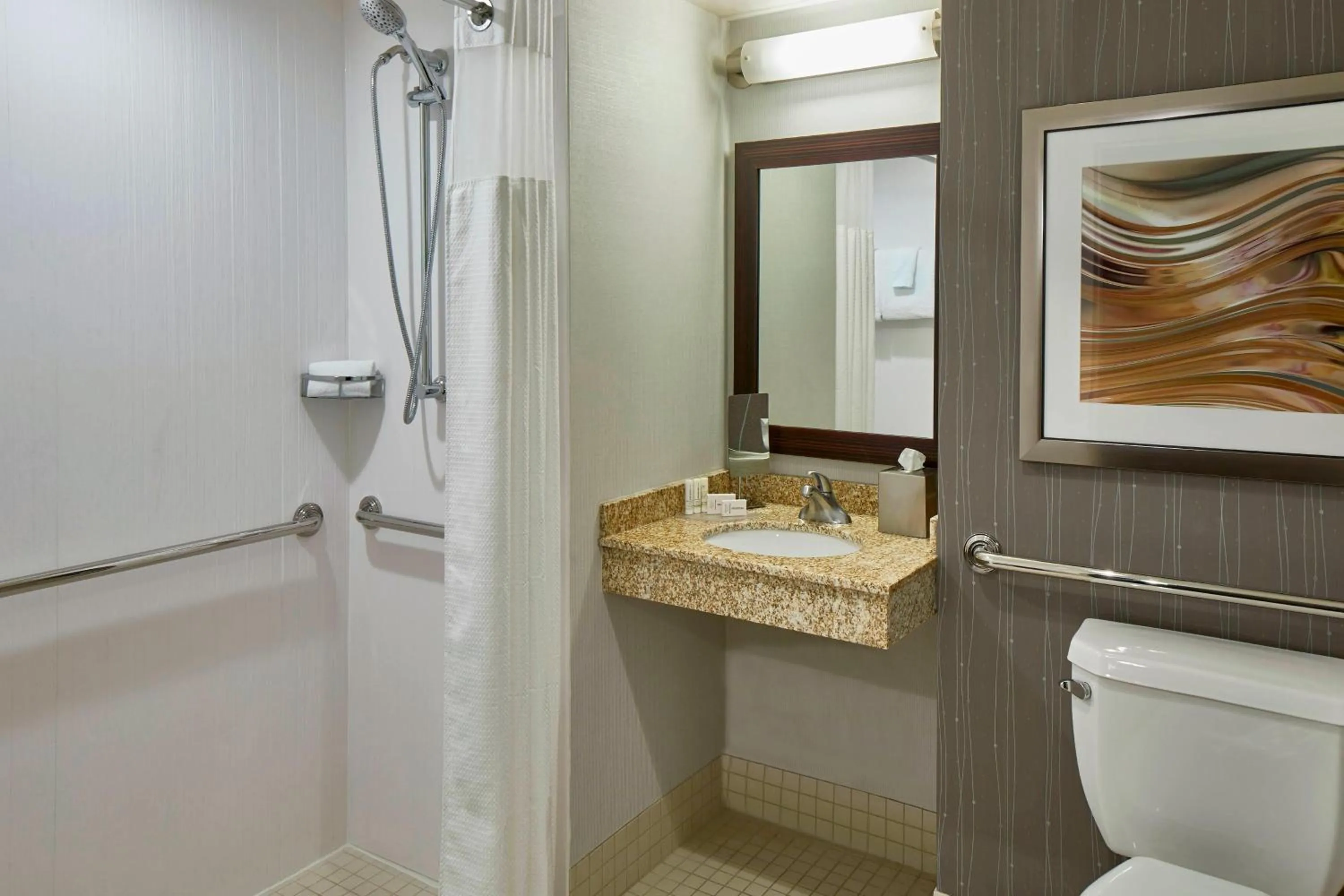Bathroom in Courtyard by Marriott Albany Thruway