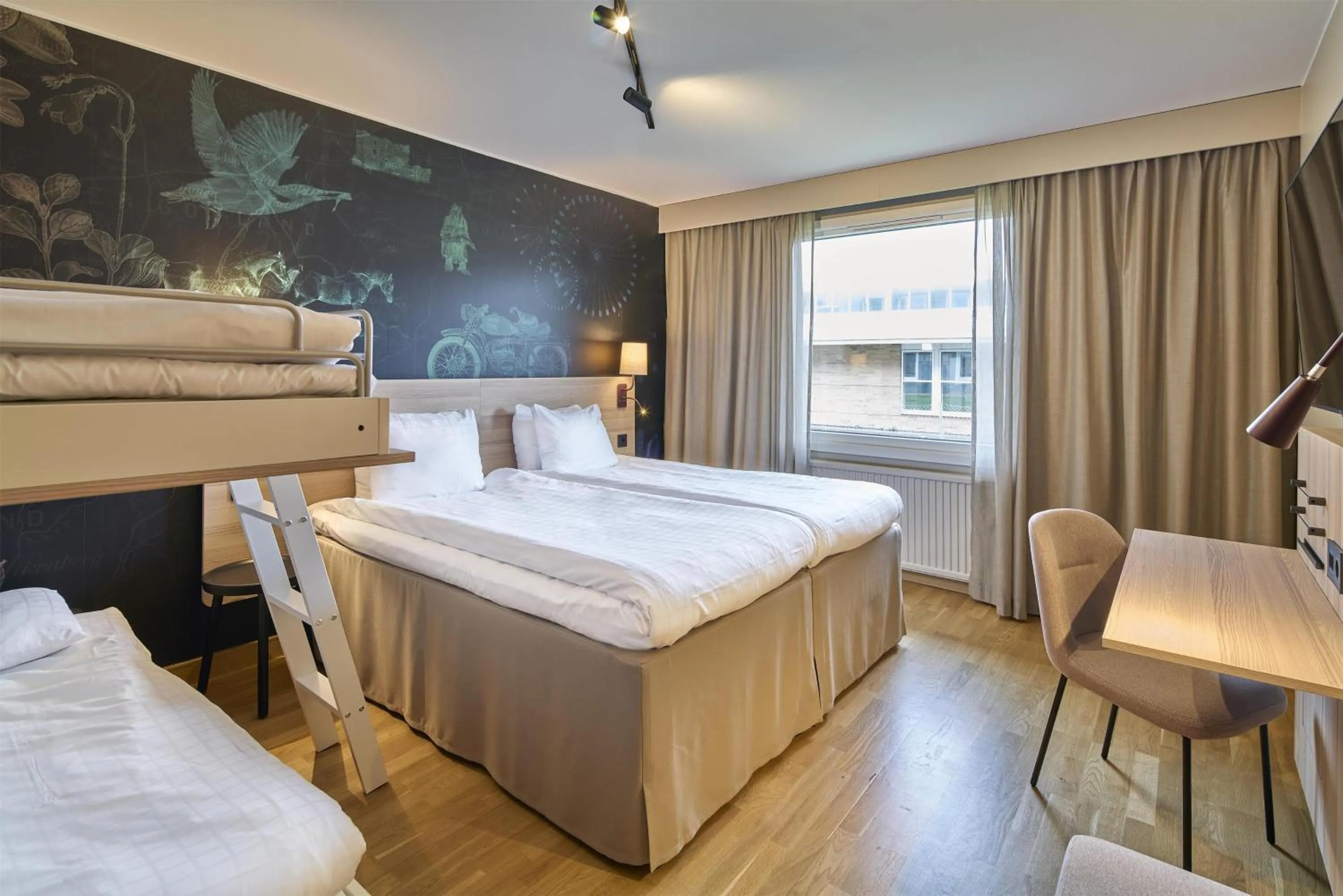 Bedroom, Bed in Scandic Elmia