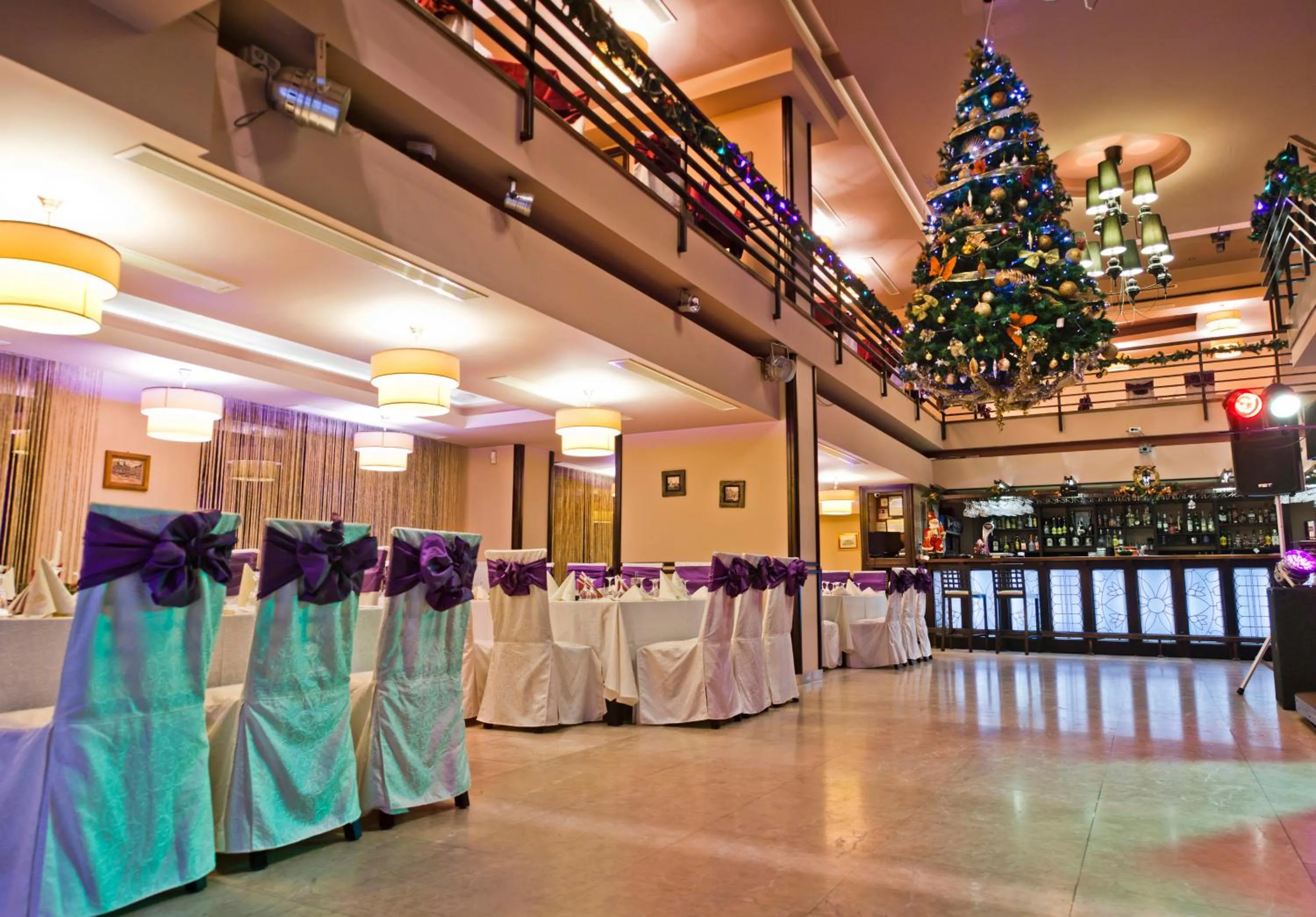 Restaurant/places to eat in Hotel Yesterday