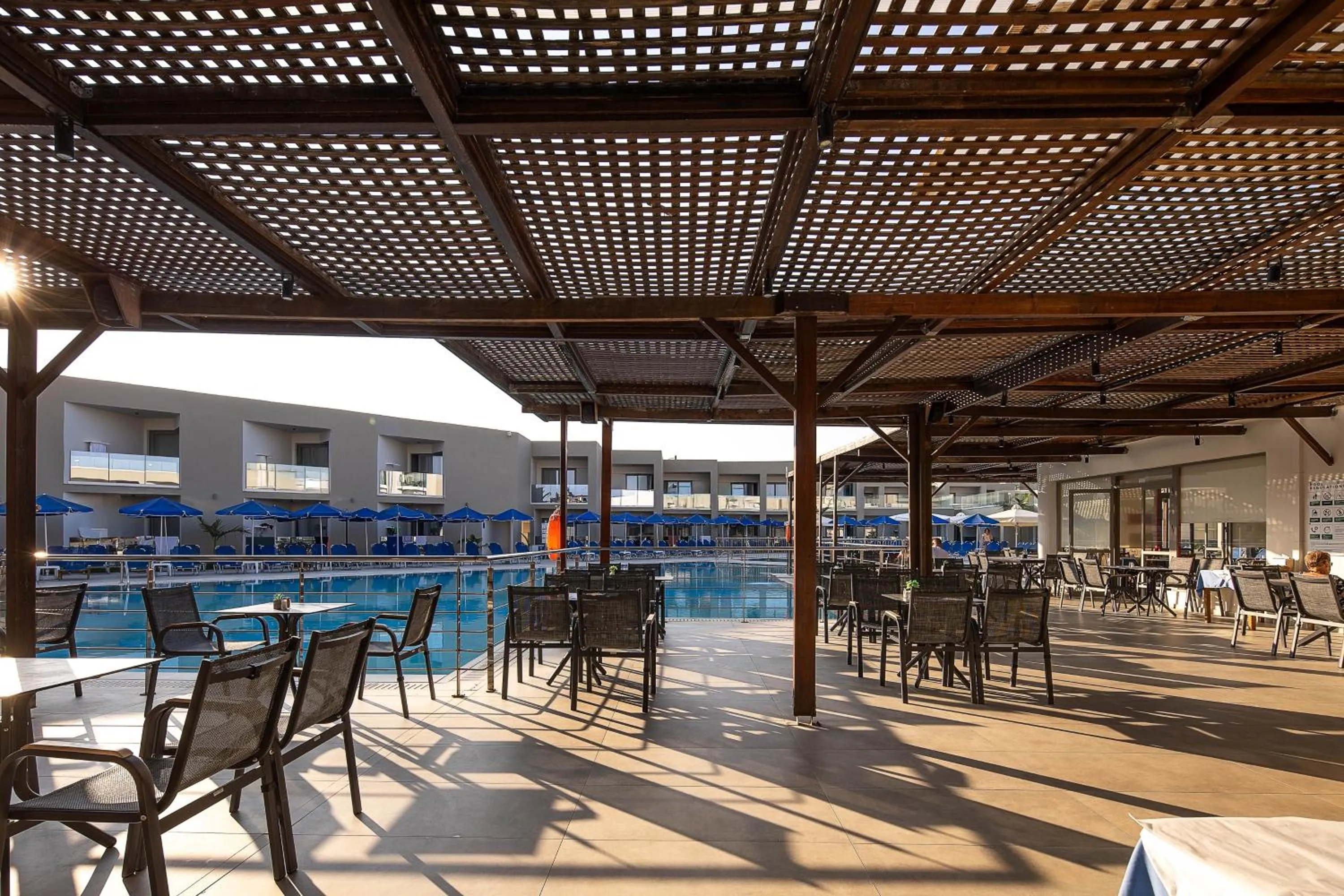 Restaurant/places to eat in Rethymno Village