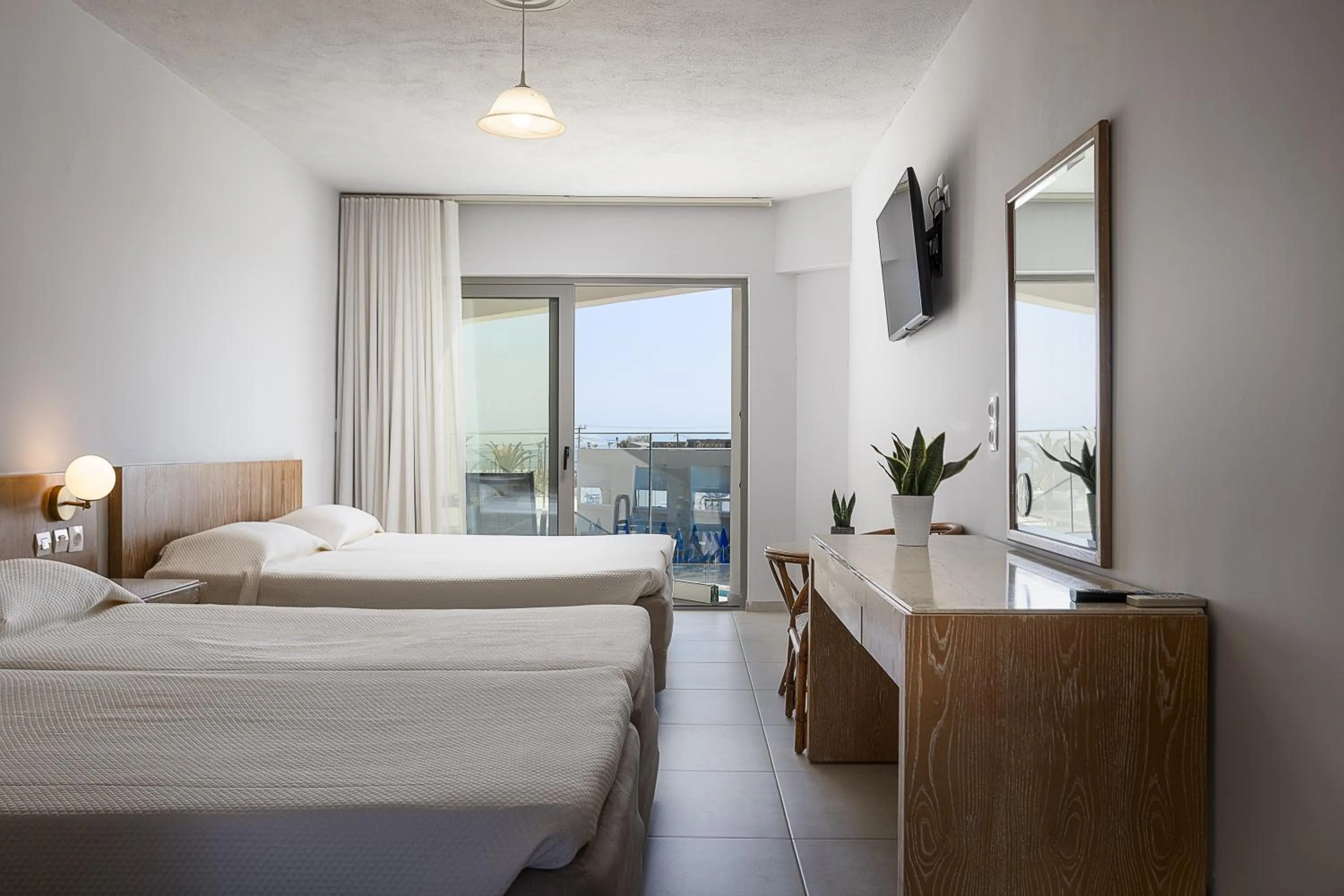 Photo of the whole room, Bed in Rethymno Village