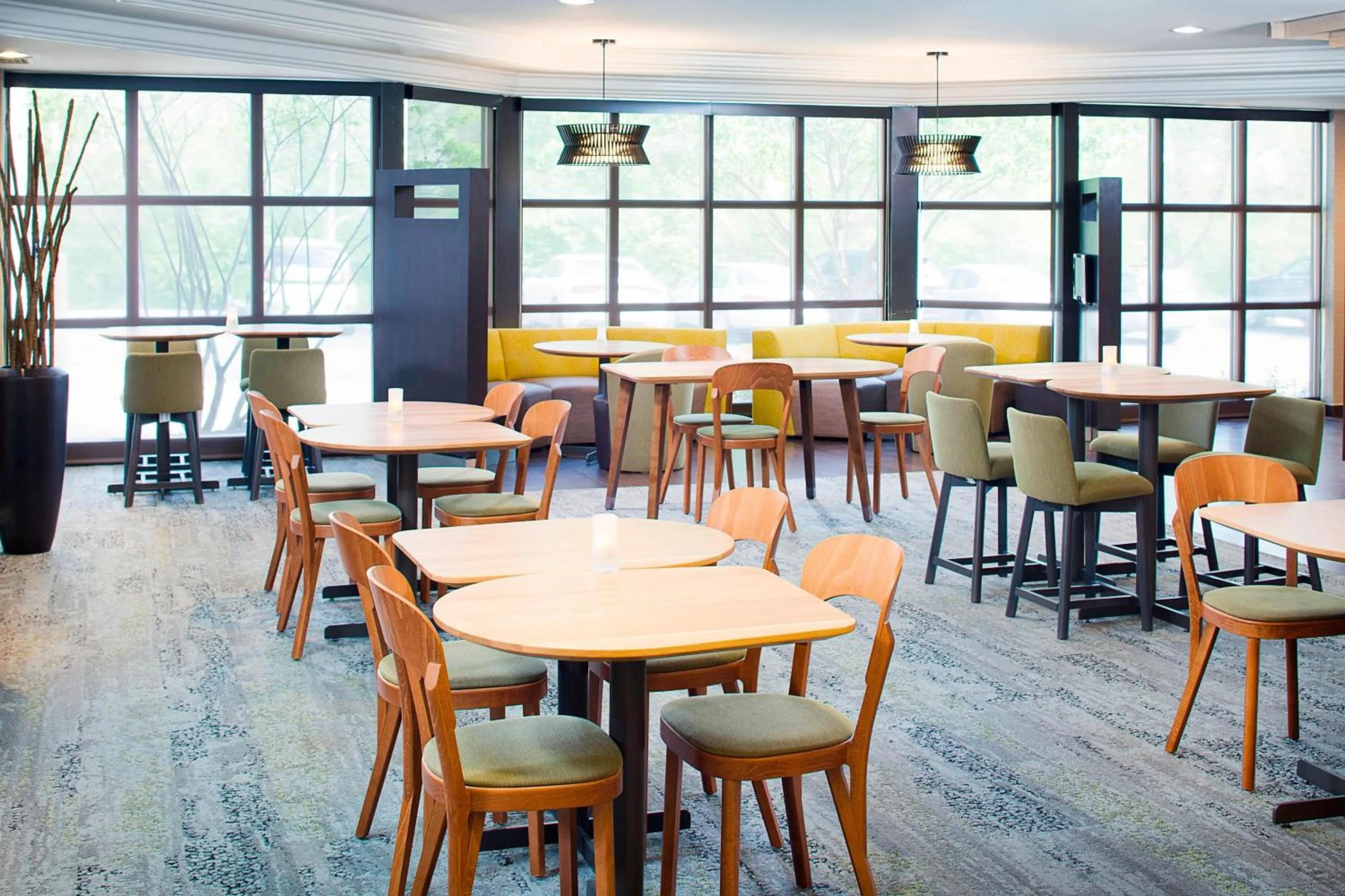 Restaurant/places to eat in Courtyard by Marriott Ann Arbor