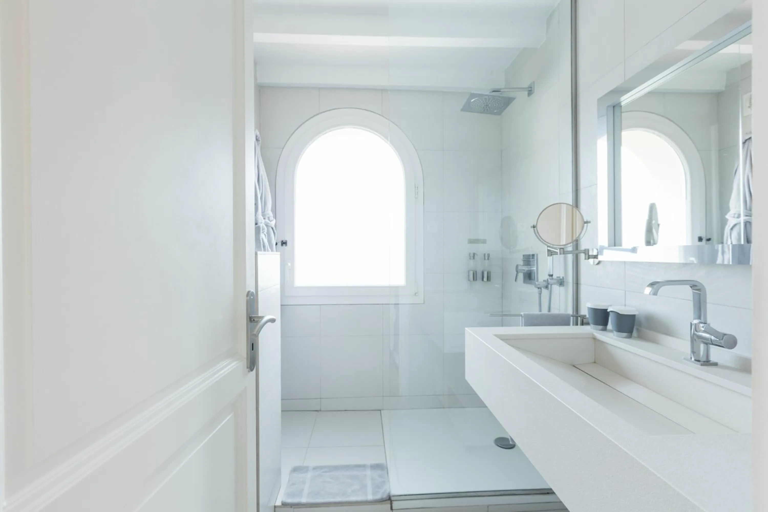 Shower in Hotel Spa Genovese