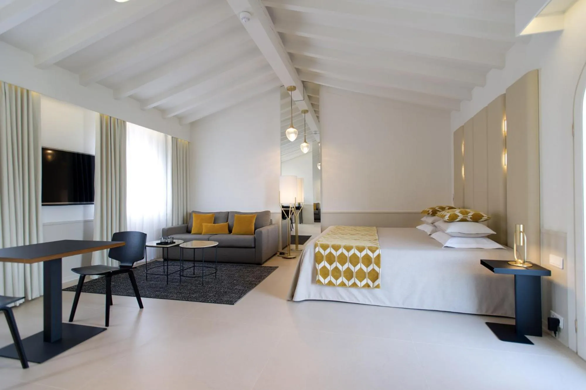 Photo of the whole room, Bed in Hotel Spa Genovese