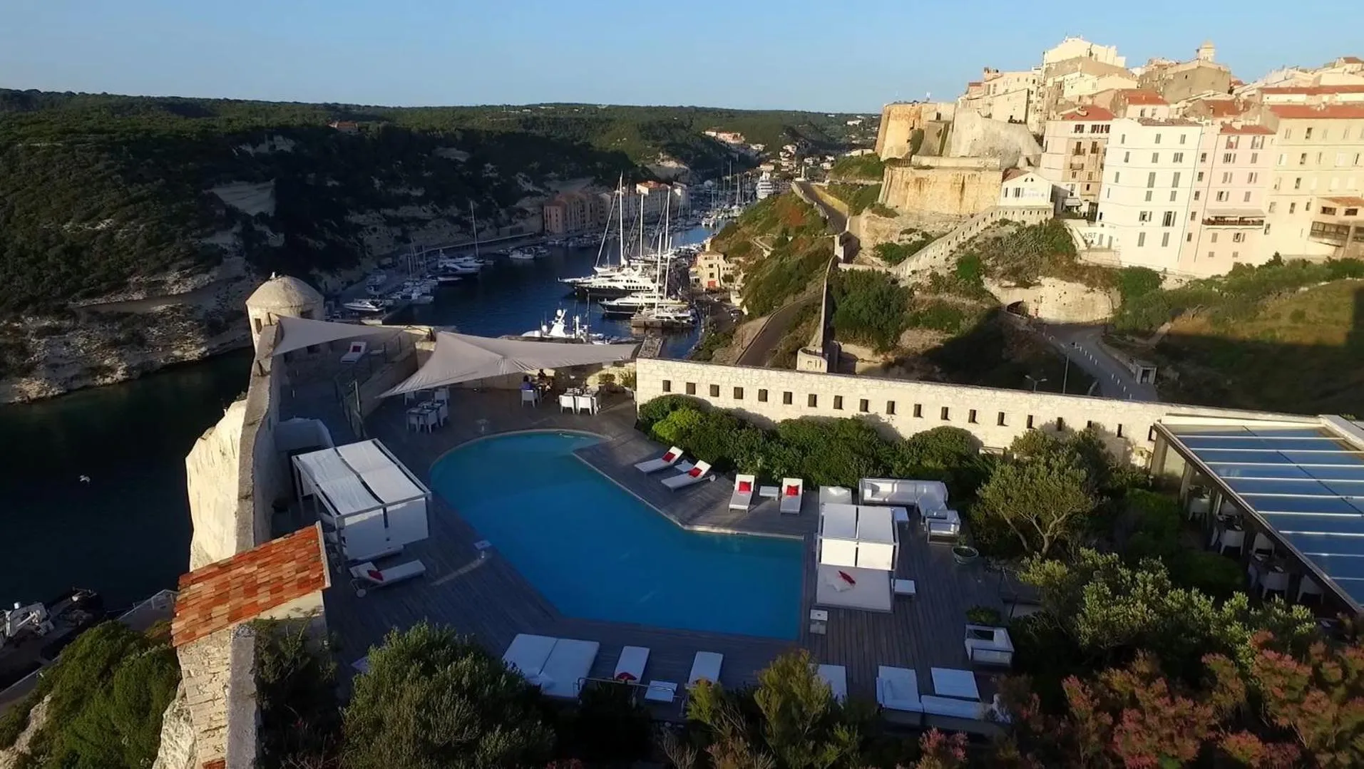 Swimming pool in Hotel Spa Genovese