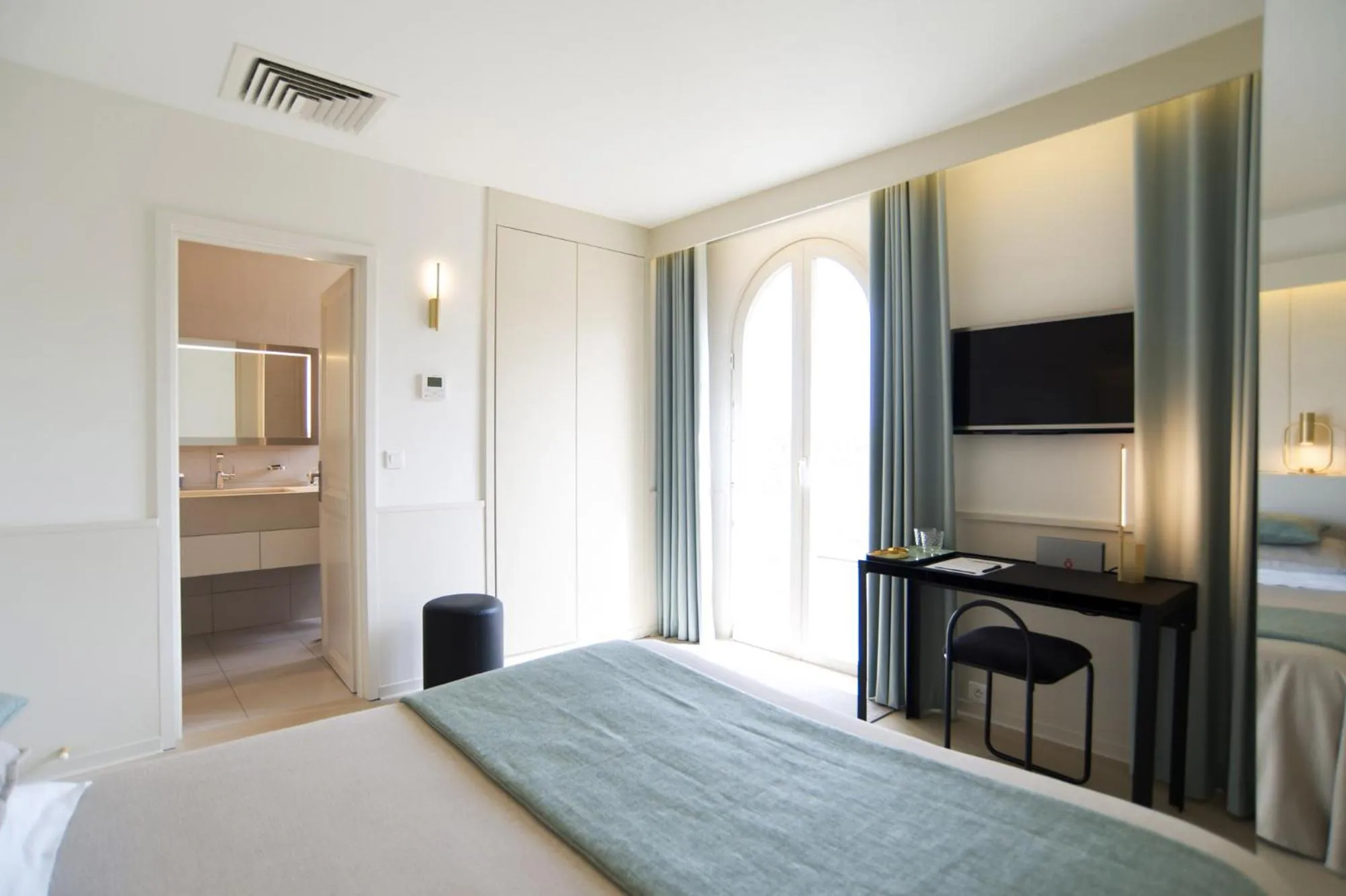 Photo of the whole room, Bed in Hotel Spa Genovese