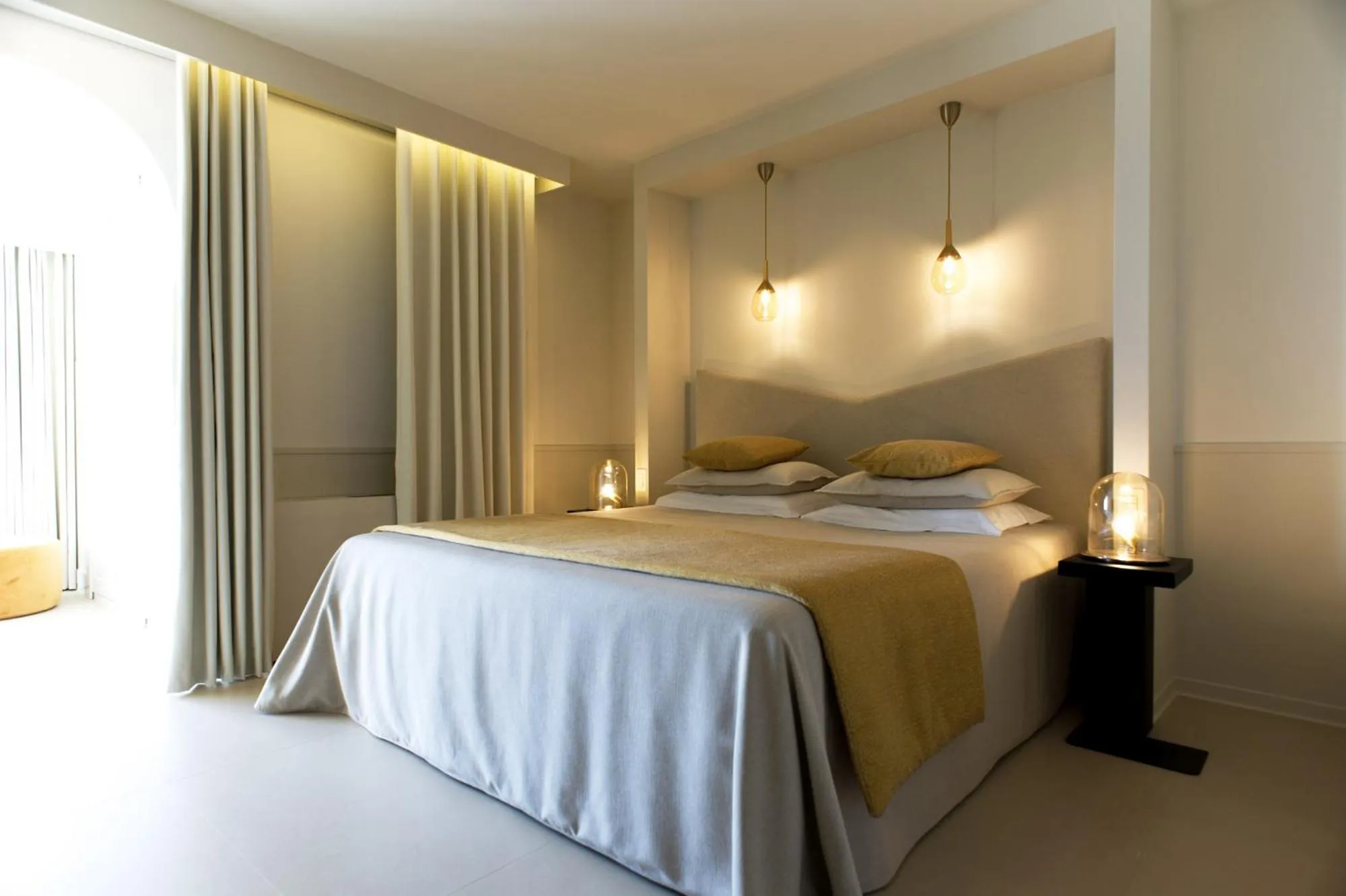 Bed in Hotel Spa Genovese