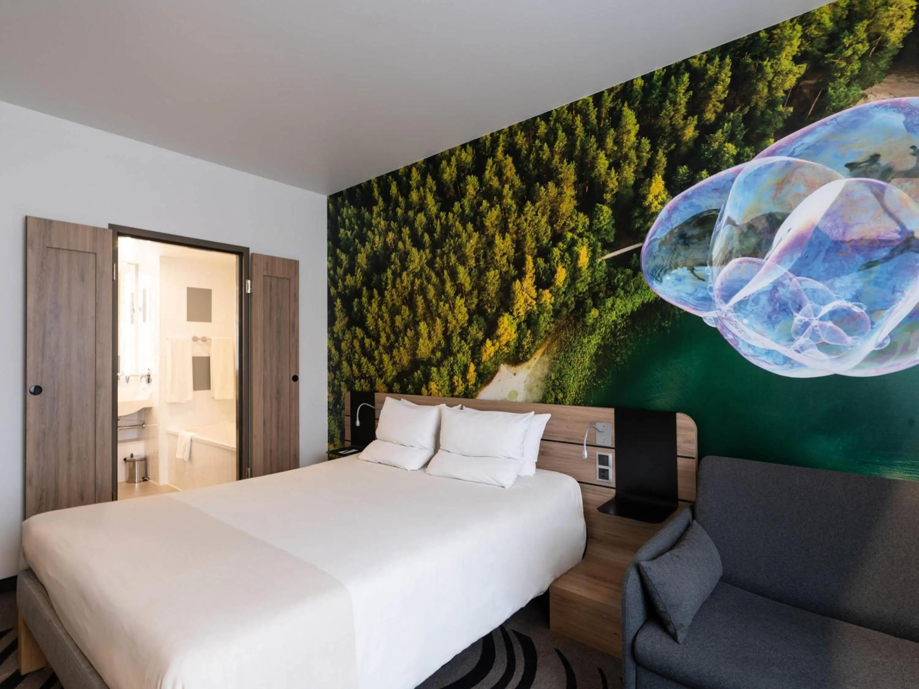 Bedroom, Bed in Novotel Vilnius Centre