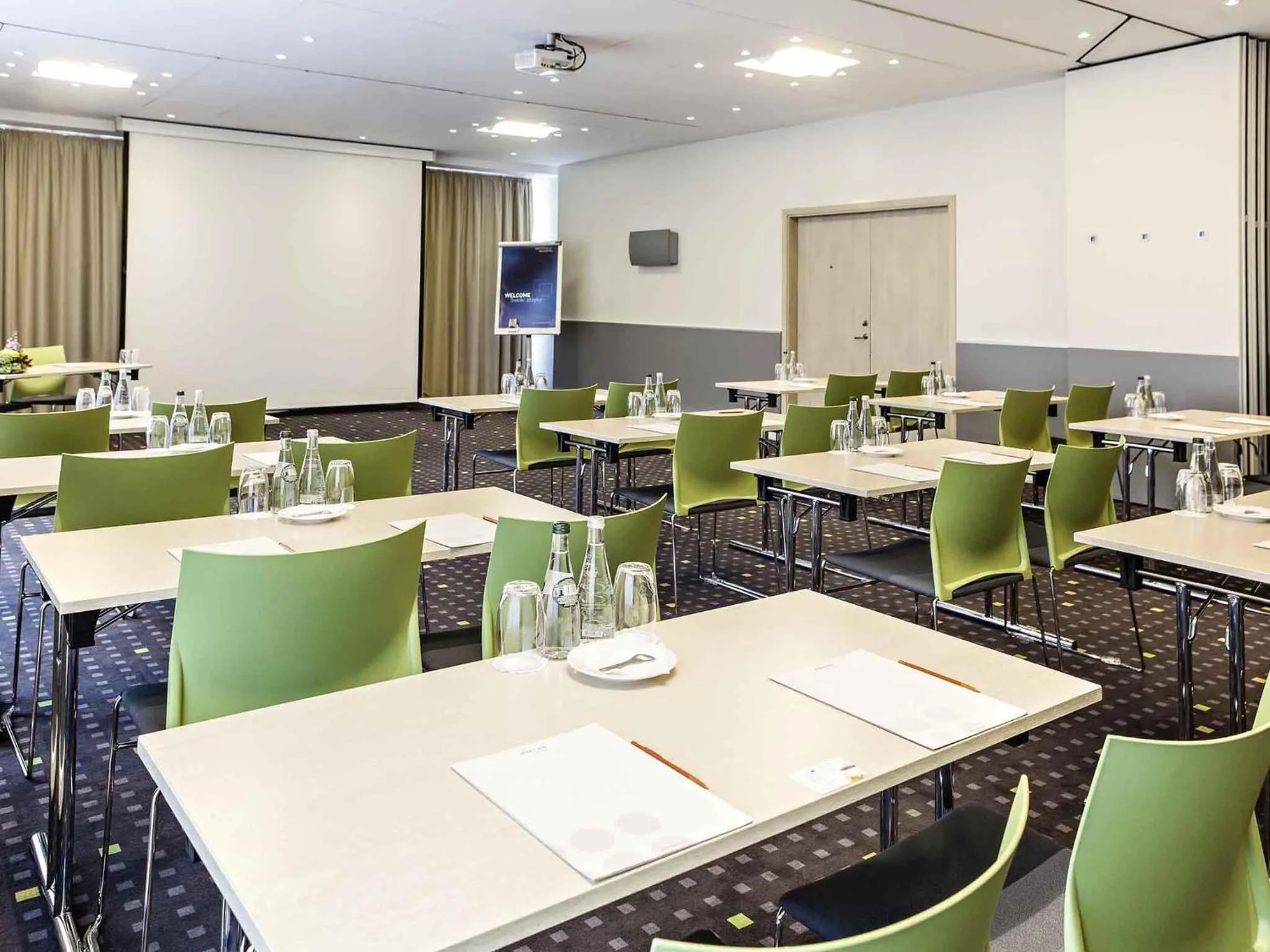 Meeting/conference room in Novotel Vilnius Centre