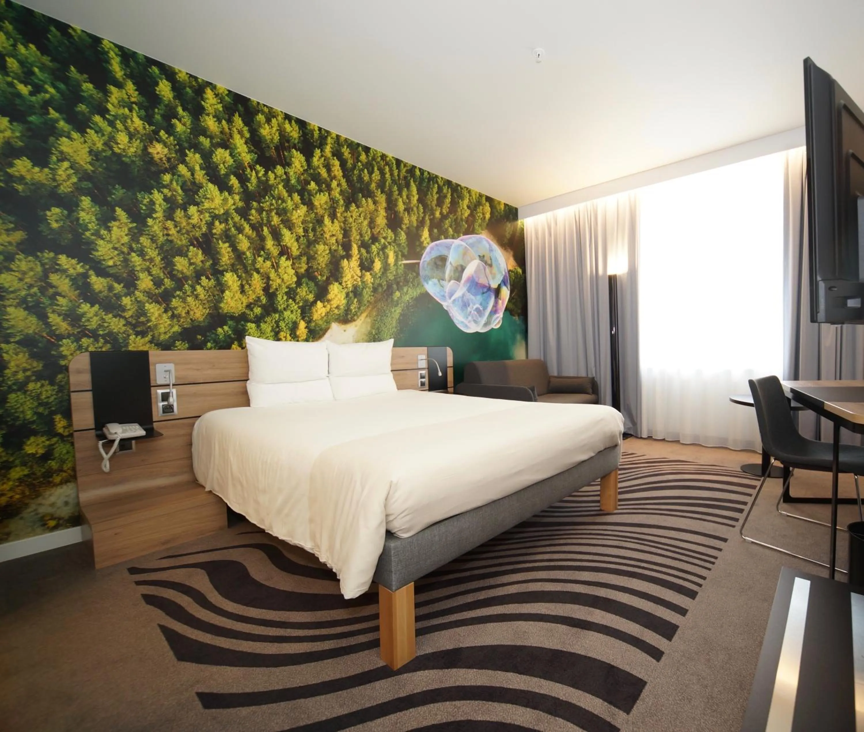 Photo of the whole room, Bed in Novotel Vilnius Centre