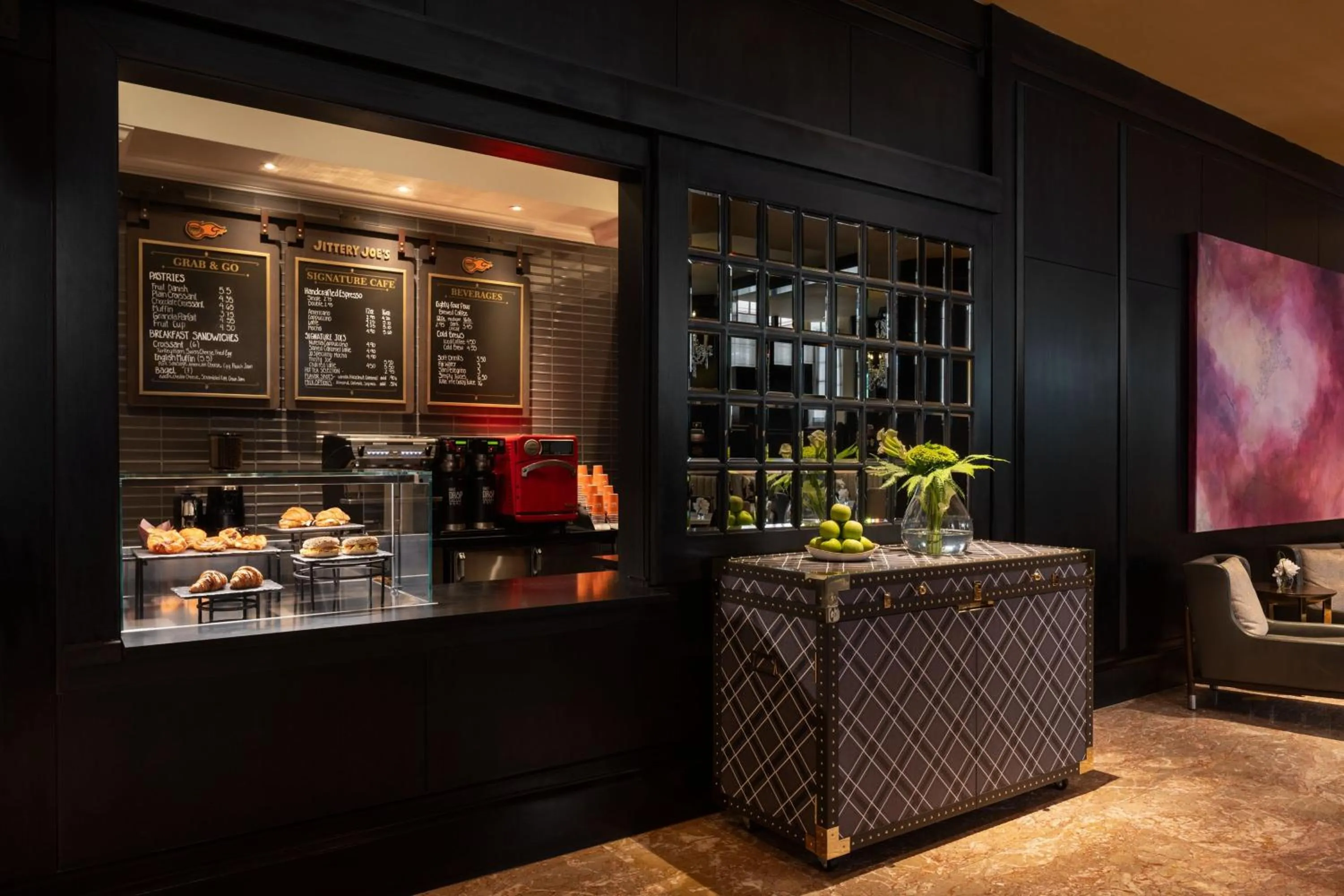 Lounge or bar in The Ritz-Carlton Atlanta