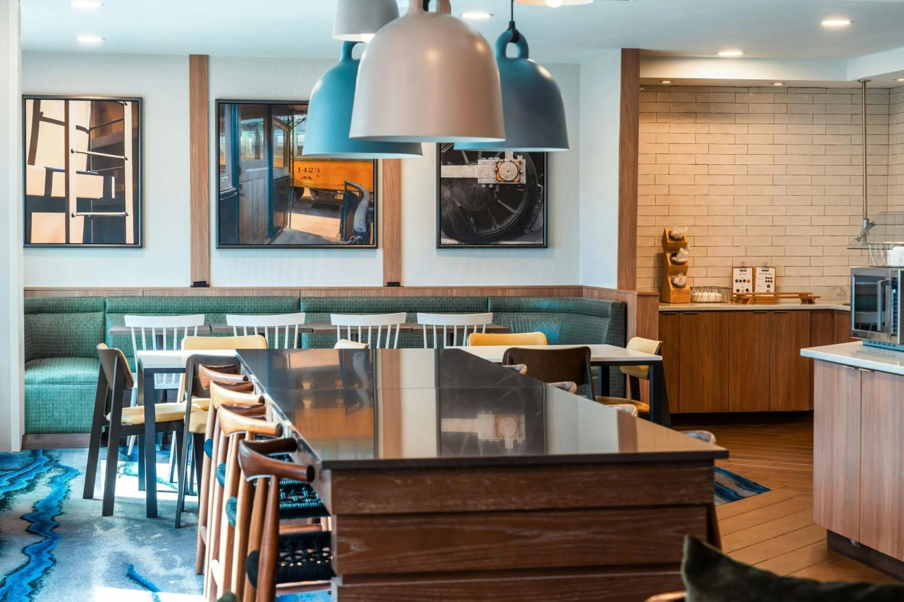 Restaurant/places to eat in Fairfield Inn & Suites by Marriott Atlanta Kennesaw