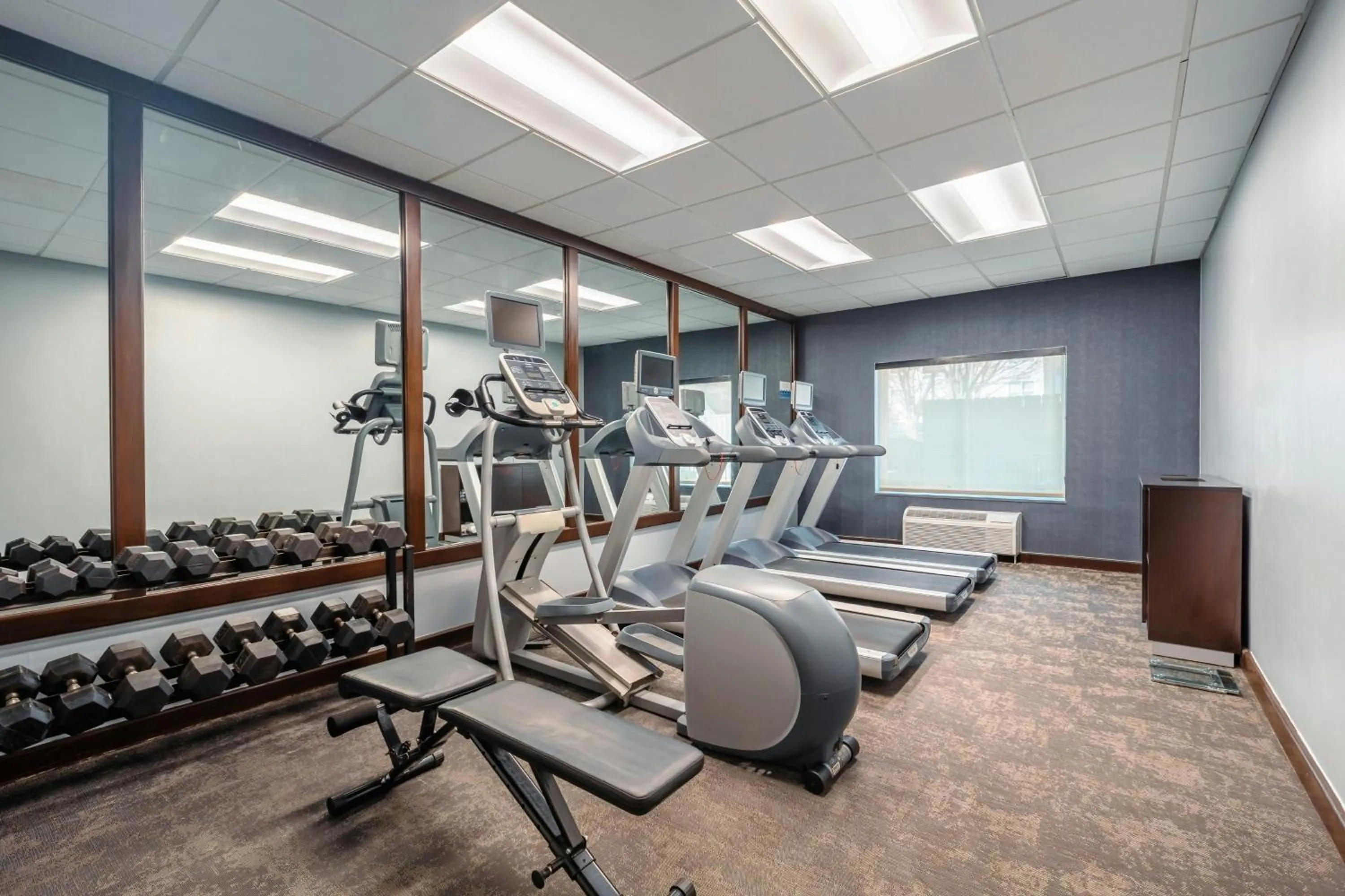 Fitness centre/facilities in Fairfield Inn & Suites by Marriott Atlanta Kennesaw