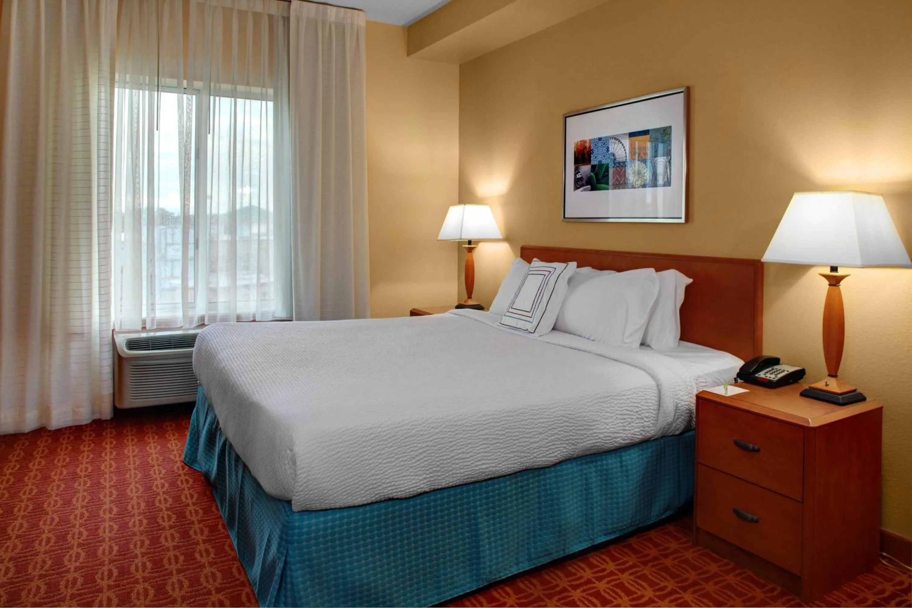 Bedroom, Bed in Fairfield Inn & Suites Atlanta McDonough