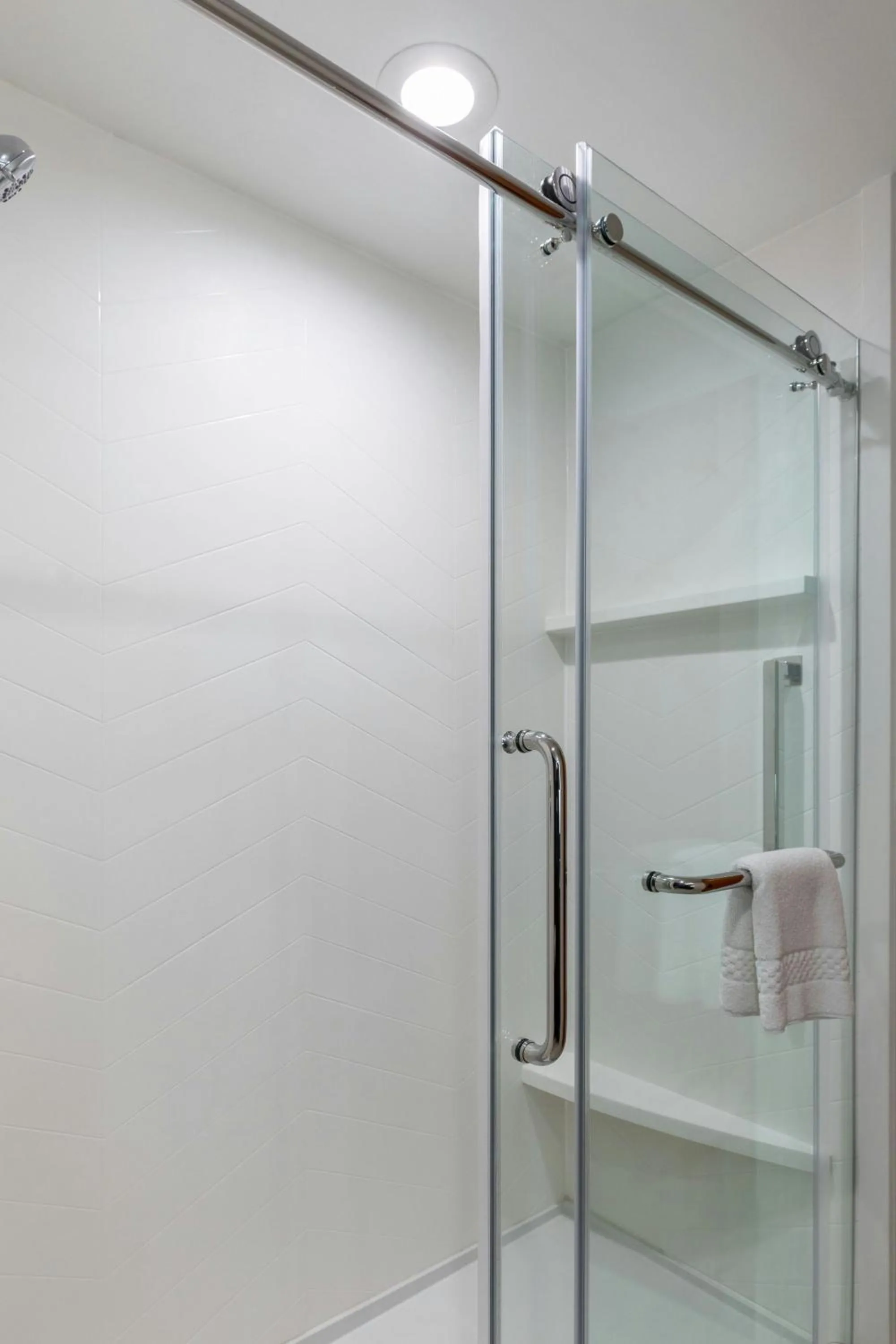 Bathroom in Fairfield Inn & Suites by Marriott Atlanta Stonecrest