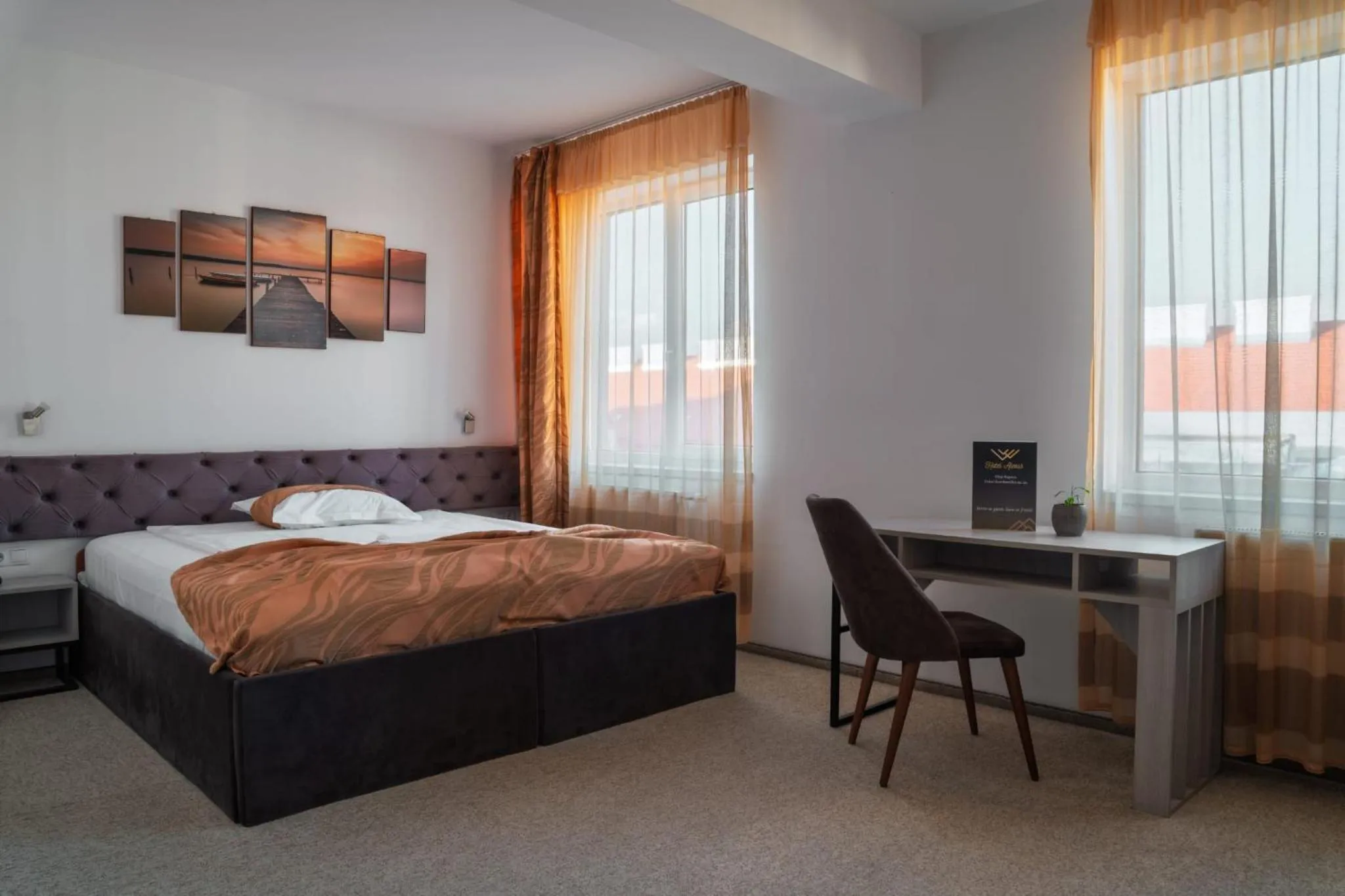 Decorative detail, Bed in Hotel Alexis