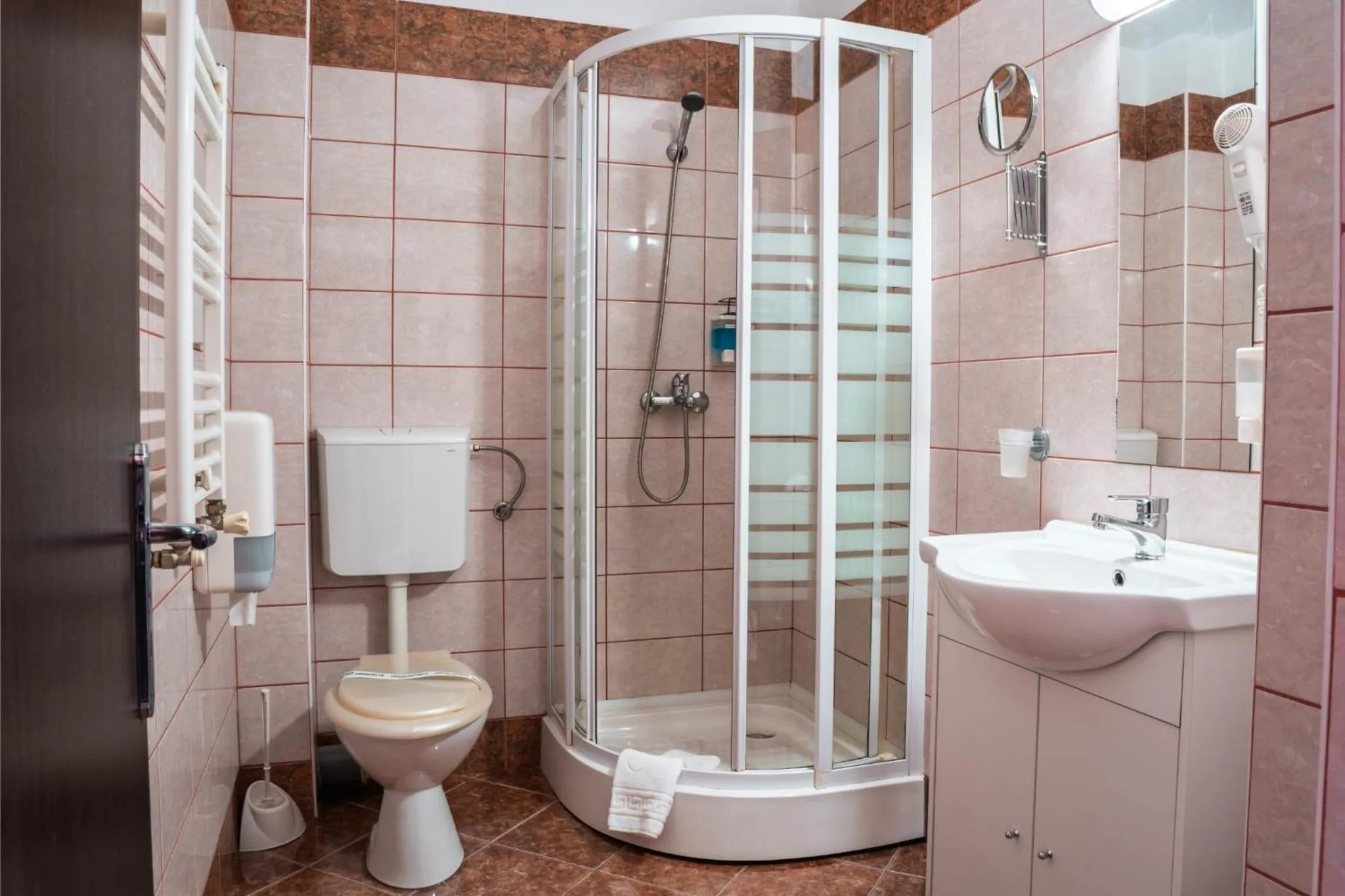 Bathroom in Hotel Alexis