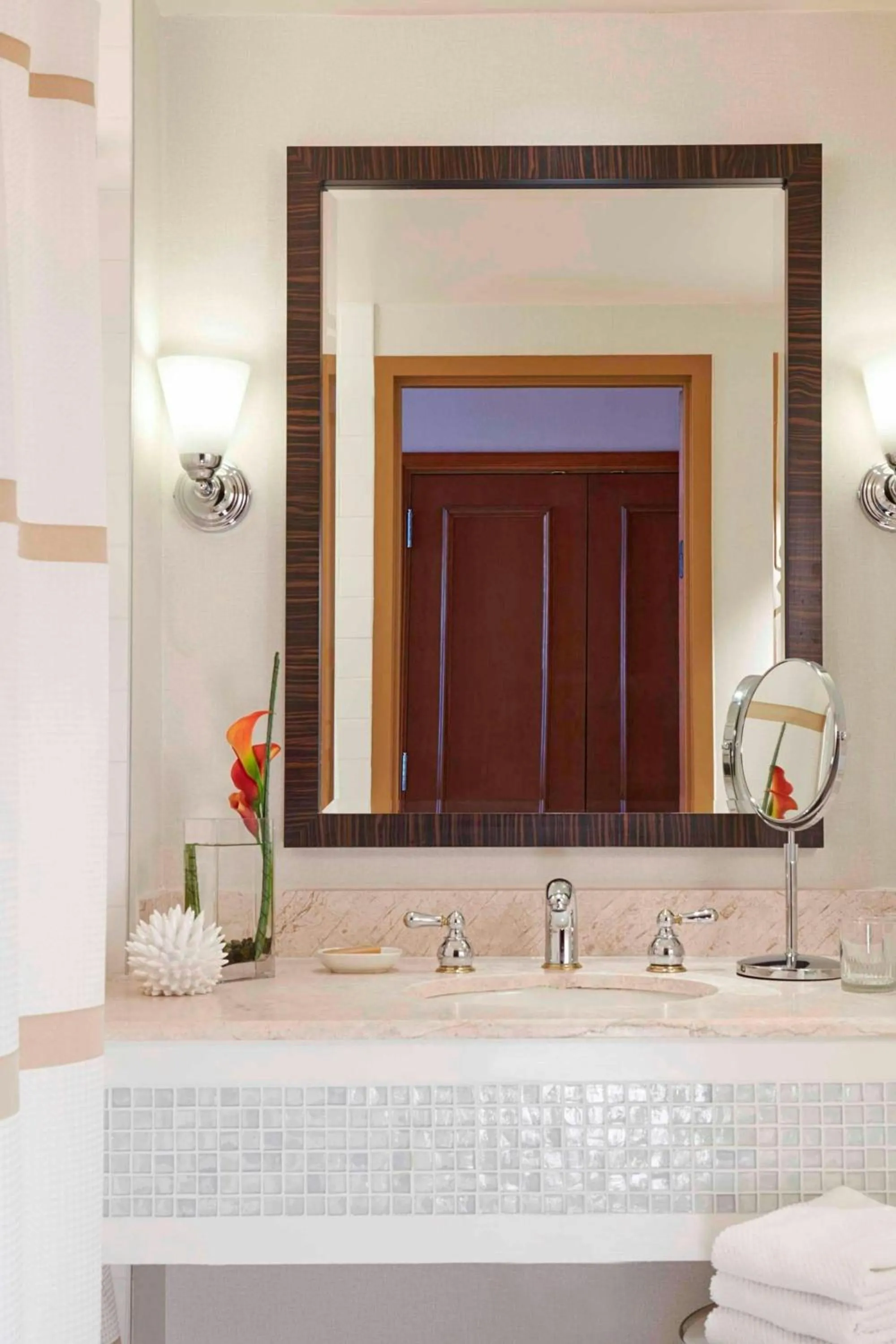 Bathroom in Renaissance Concourse Atlanta Airport Hotel