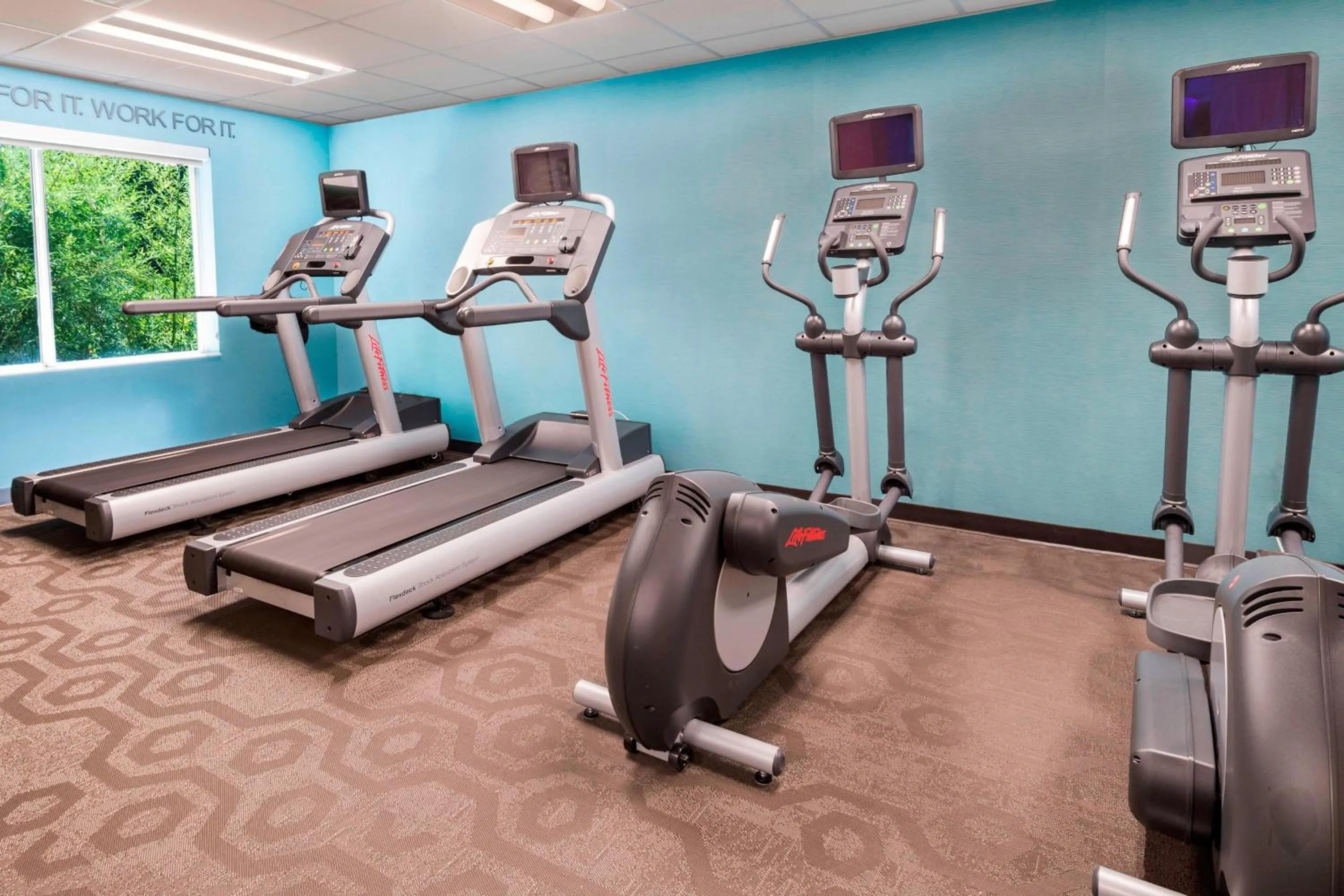 Fitness centre/facilities in Fairfield Inn & Suites by Marriott Atlanta Perimeter Center