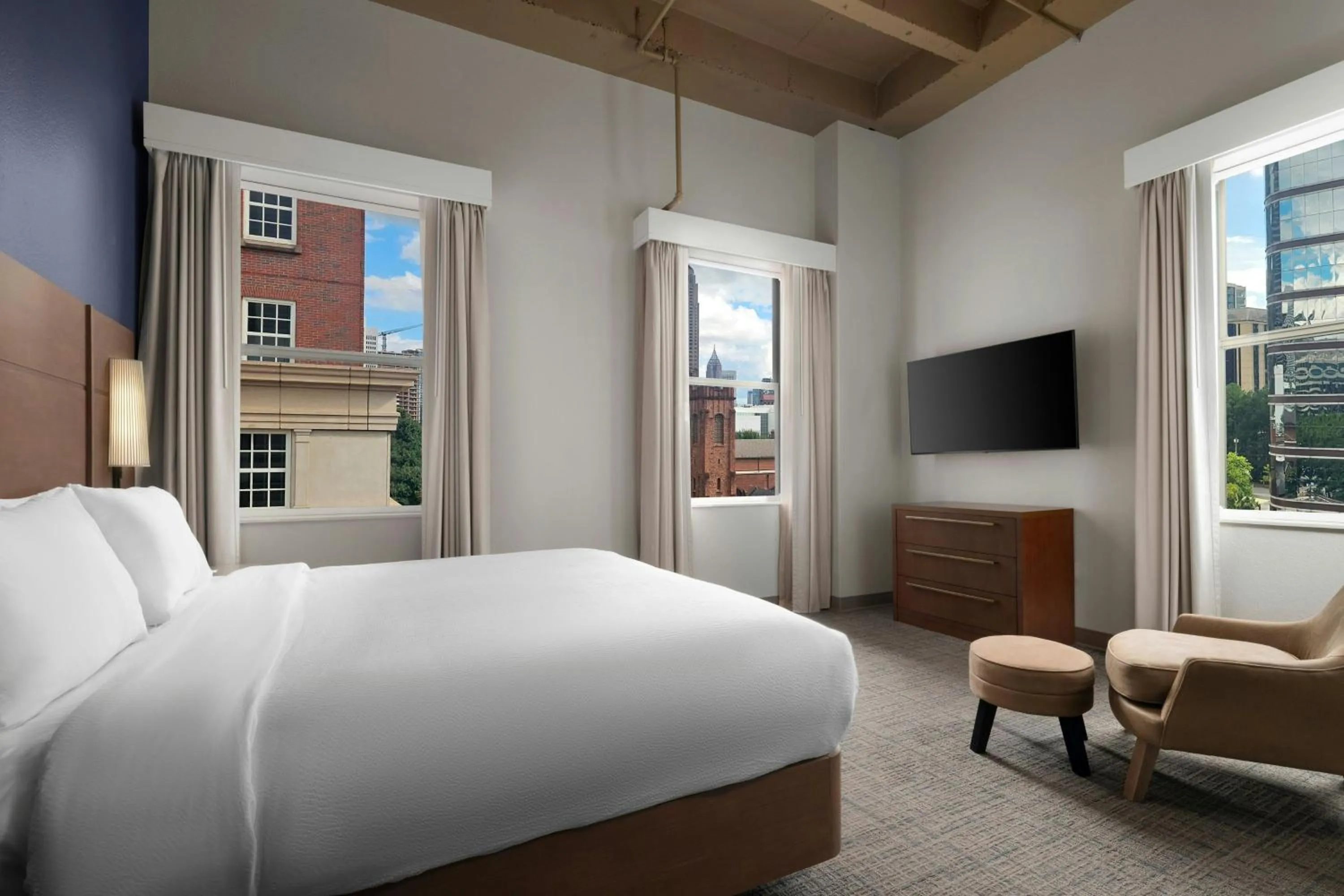 Photo of the whole room, Bed in Residence Inn Atlanta Midtown 17th Street