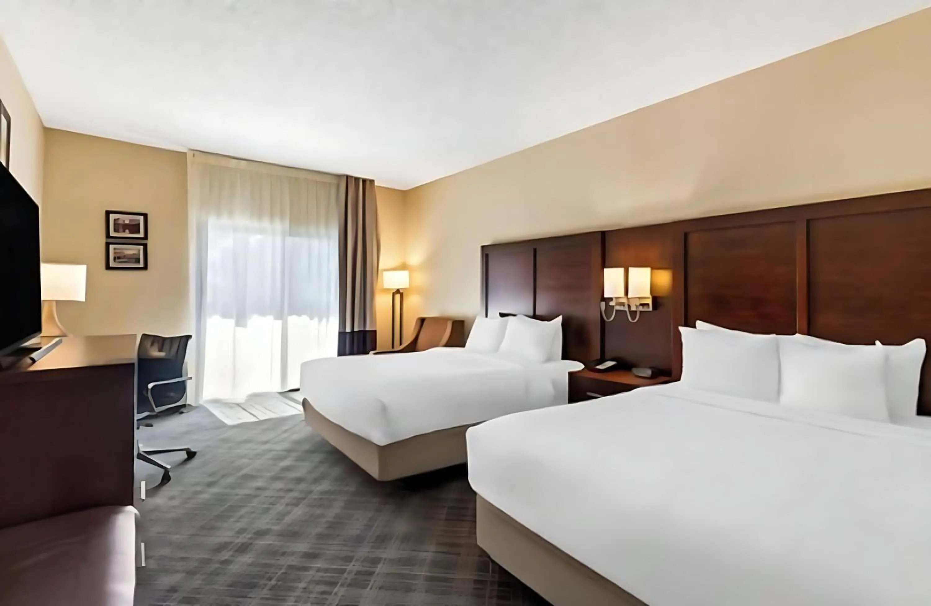 Bedroom, Bed in Comfort Inn Roswell-Dunwoody