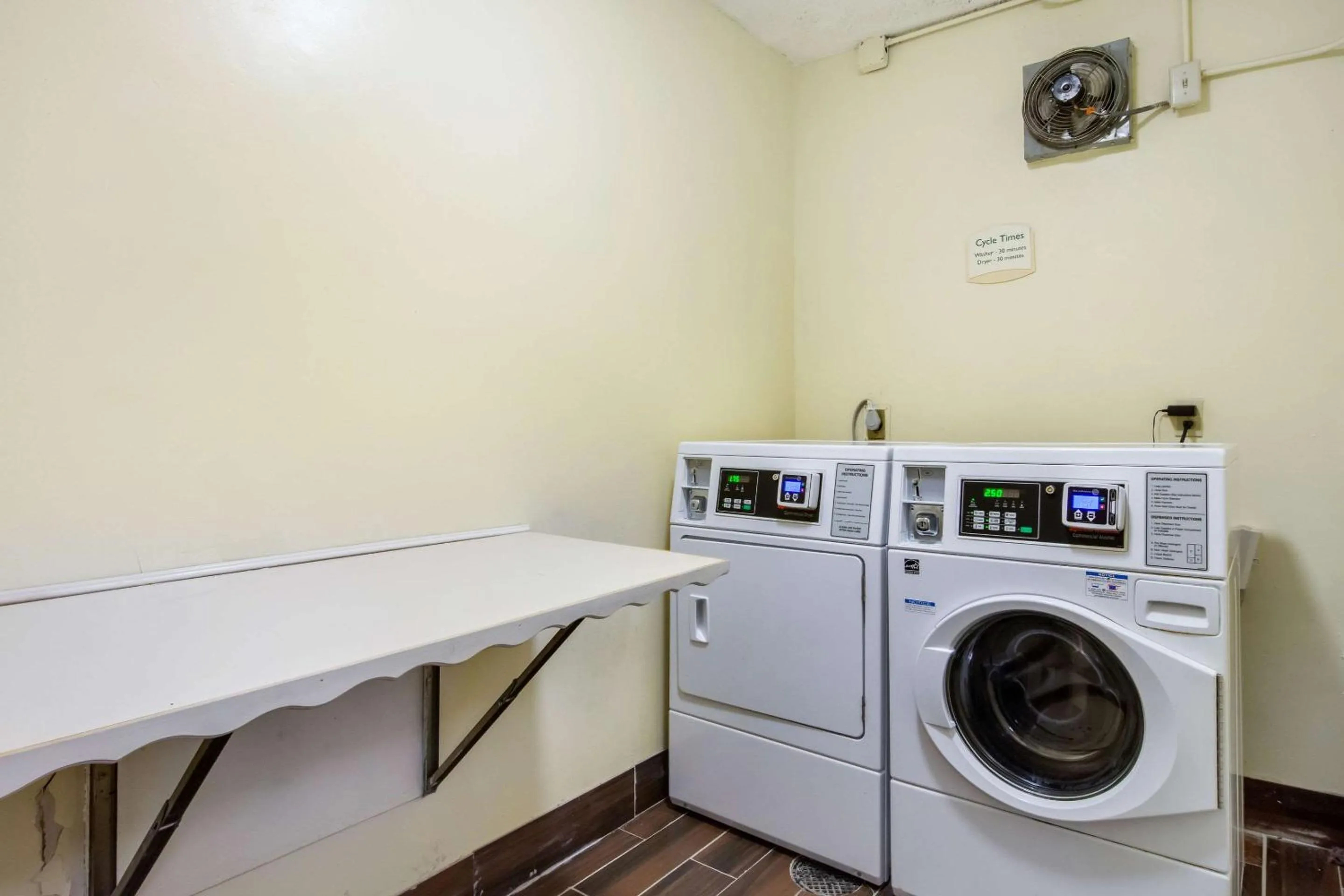 Other in Comfort Inn Roswell-Dunwoody