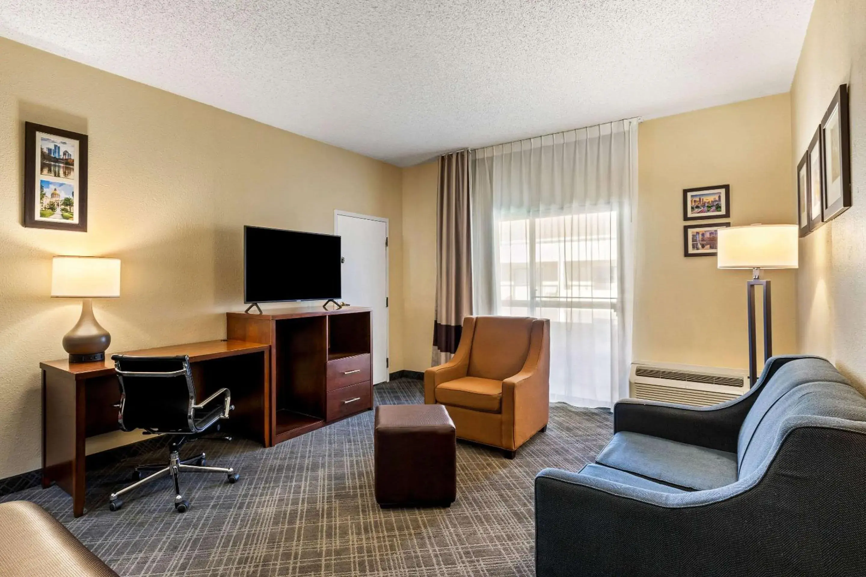 Suite with Two Double Beds - Non-Smoking in Comfort Inn Roswell-Dunwoody Suite with Two Double Beds - Non-Smoking in Comfort Inn Roswell-Dunwoody