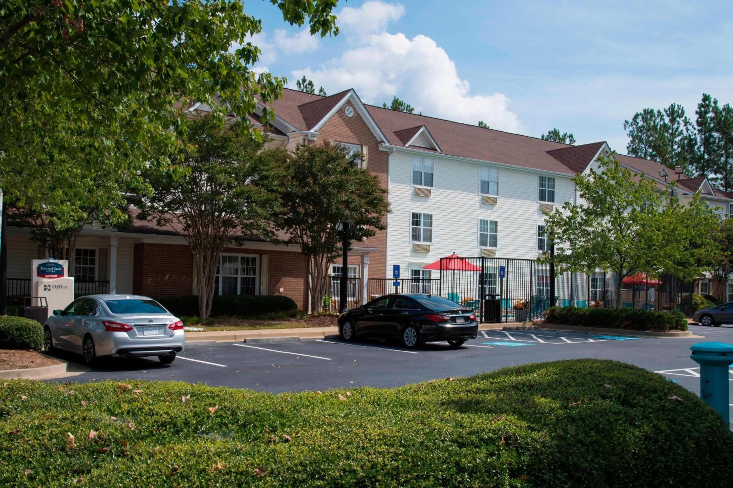 Property building in TownePlace Suites by Marriott Atlanta Alpharetta