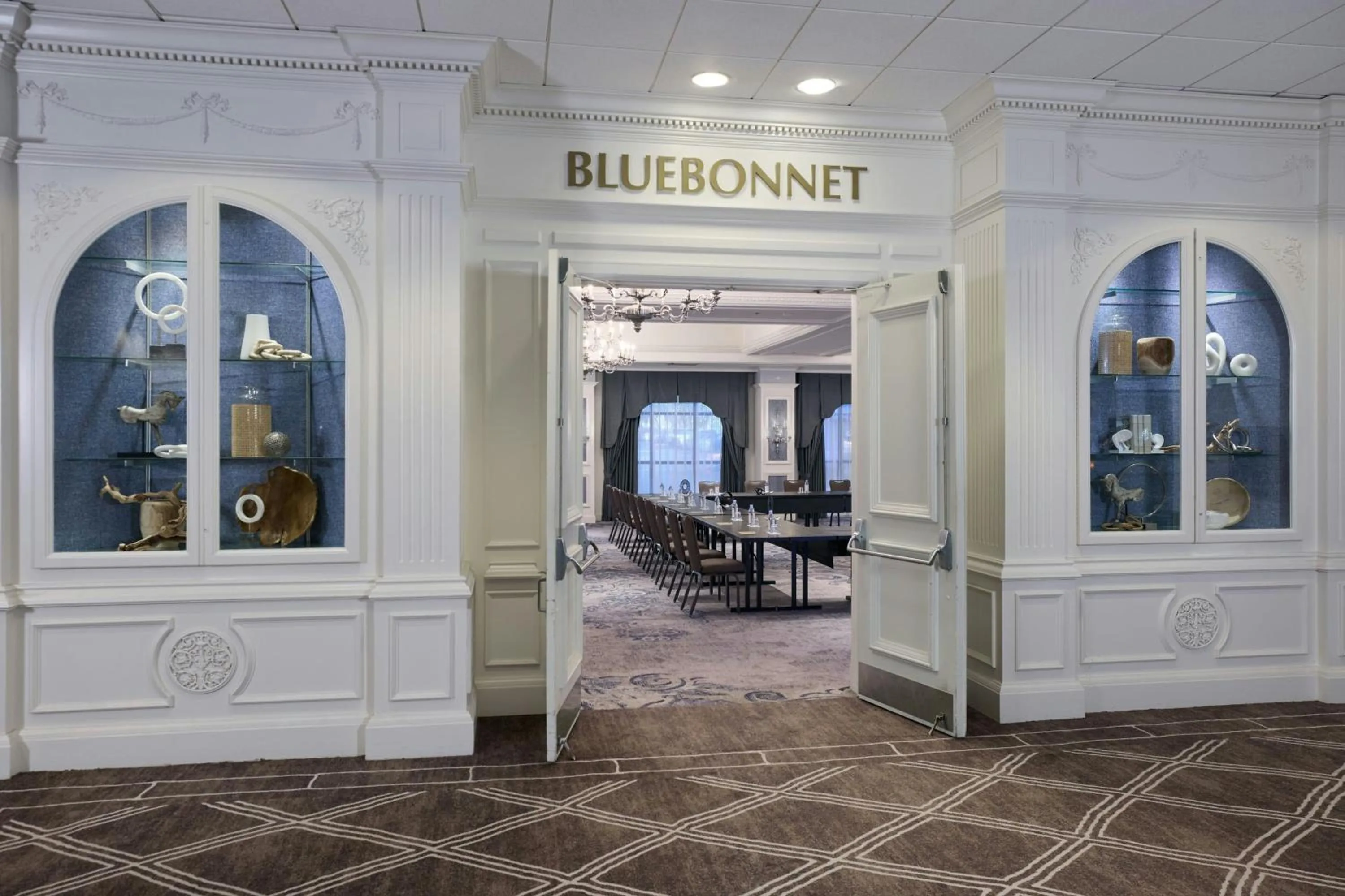 Meeting/conference room in Renaissance Austin Hotel