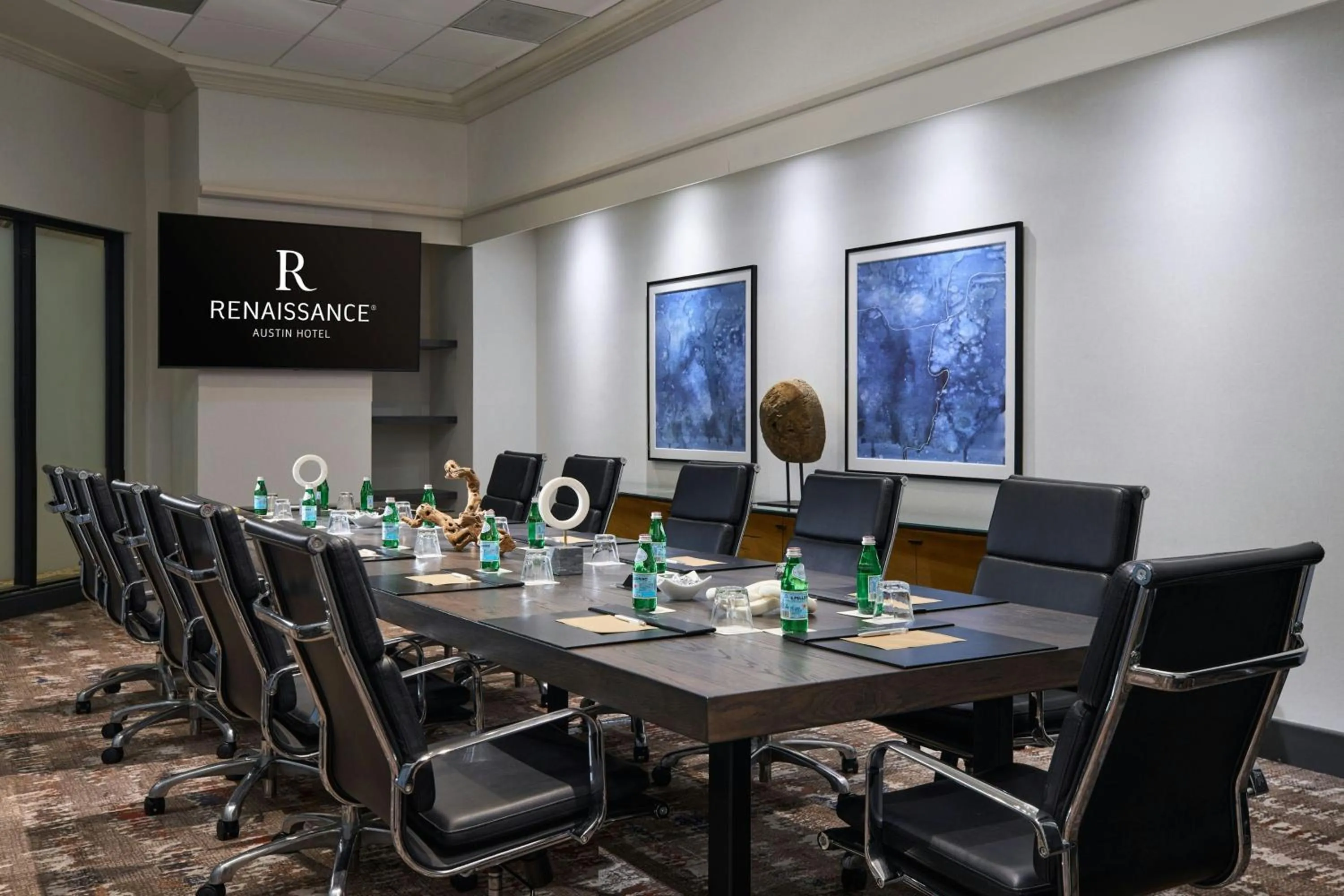 Meeting/conference room in Renaissance Austin Hotel
