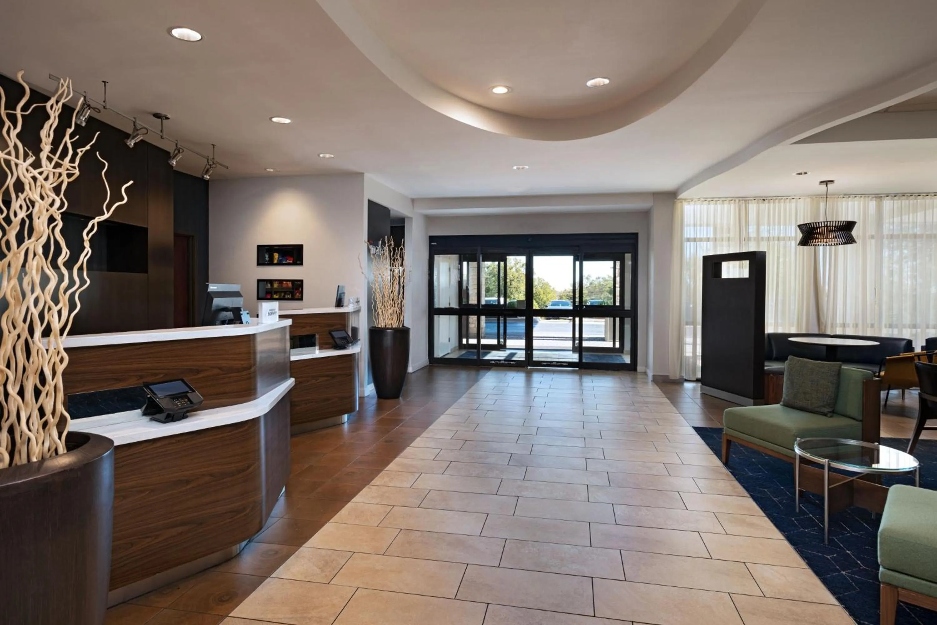 Lobby or reception in Courtyard Austin Airport