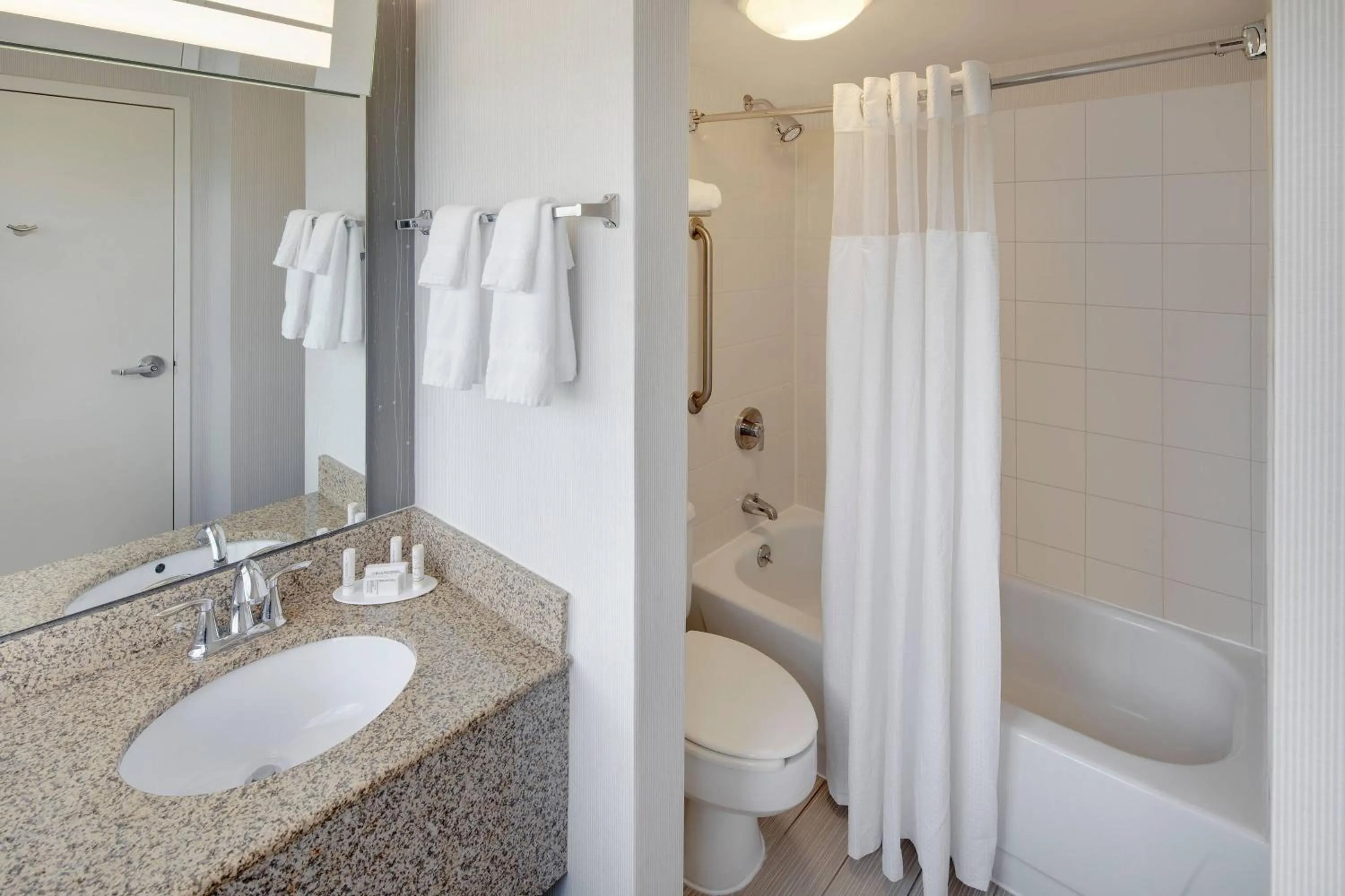 Bathroom in Courtyard Austin-University Area