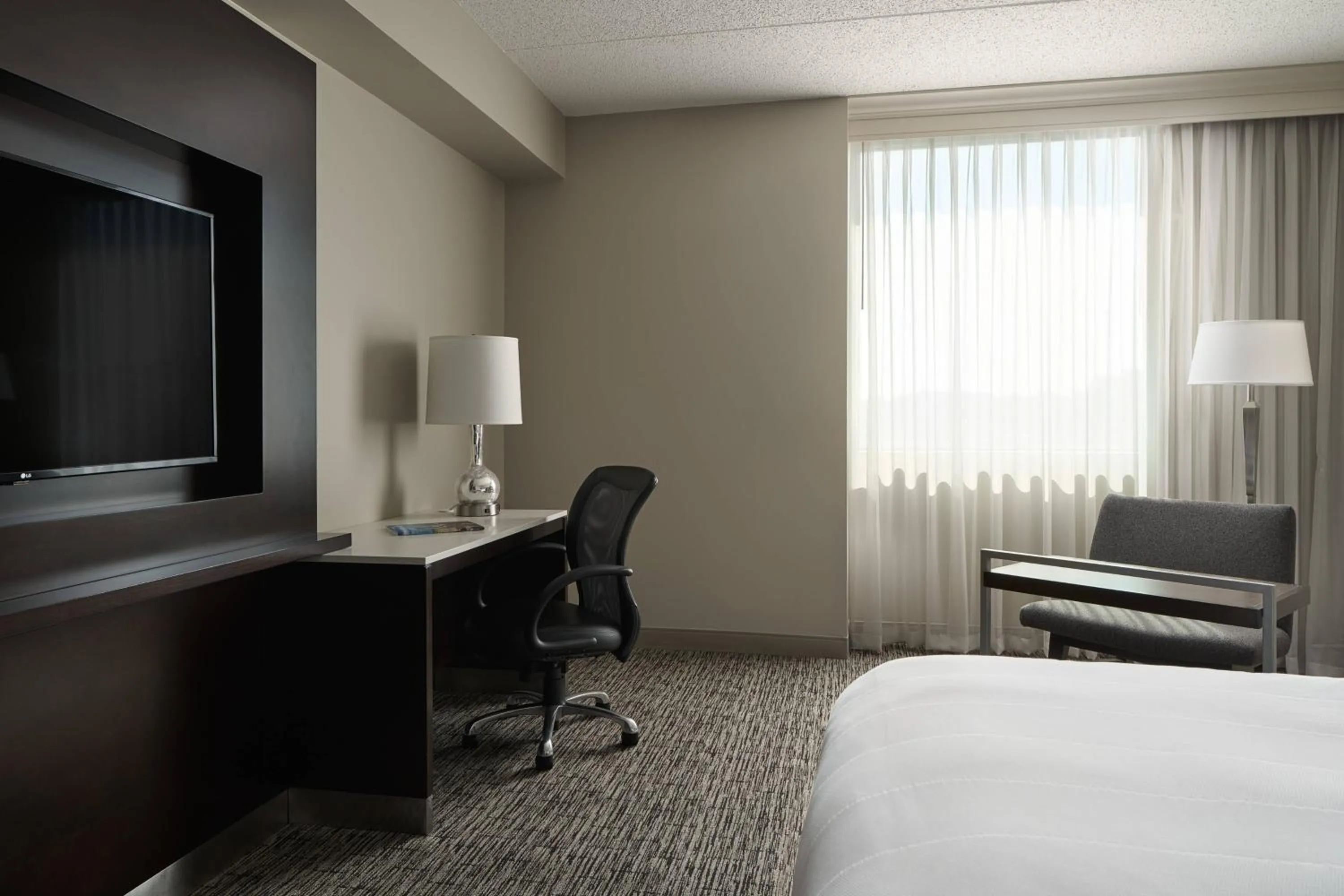 Photo of the whole room, Bed in Austin Marriott North