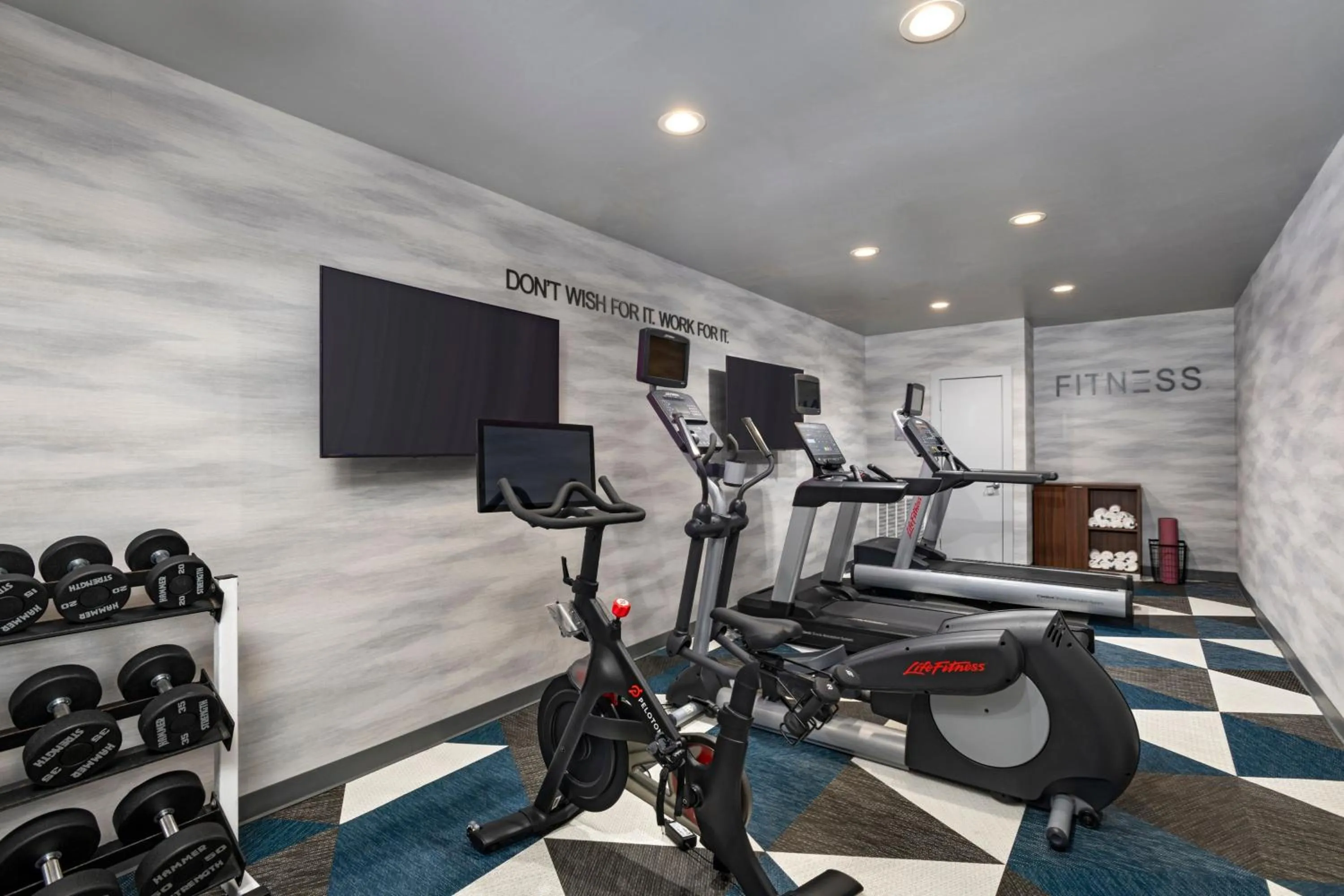 Fitness centre/facilities in Fairfield Inn and Suites Austin South