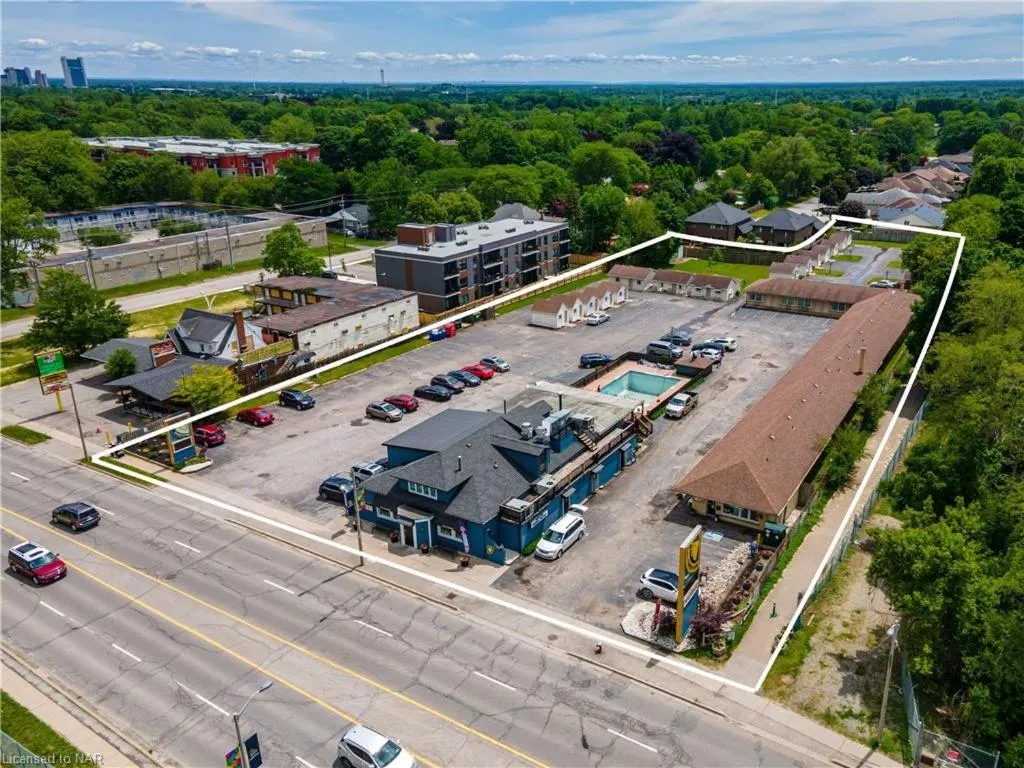 Property building in Falls Manor Resort