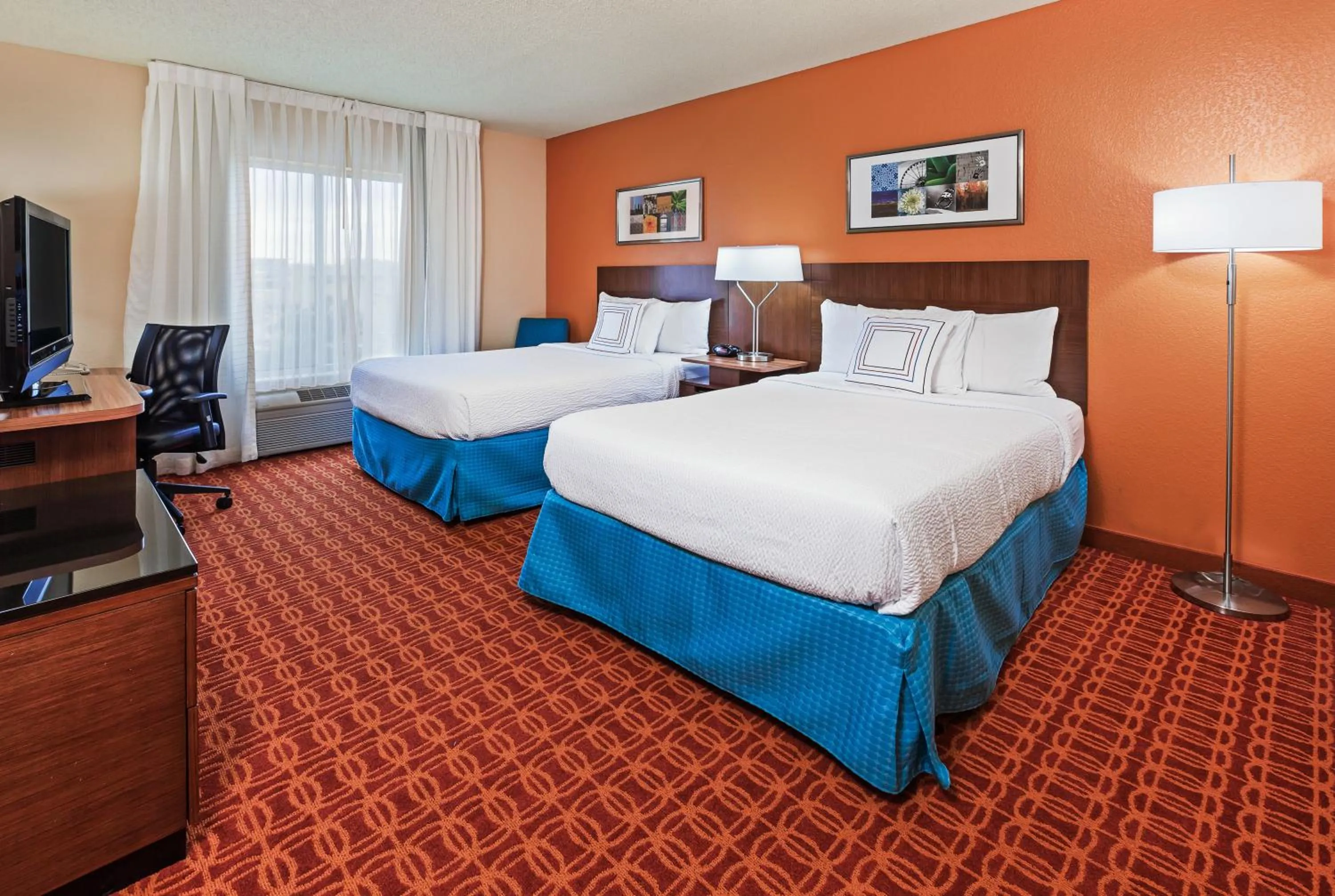 Photo of the whole room, Bed in Fairfield Inn and Suites by Marriott Austin Northwest/The Domain Area