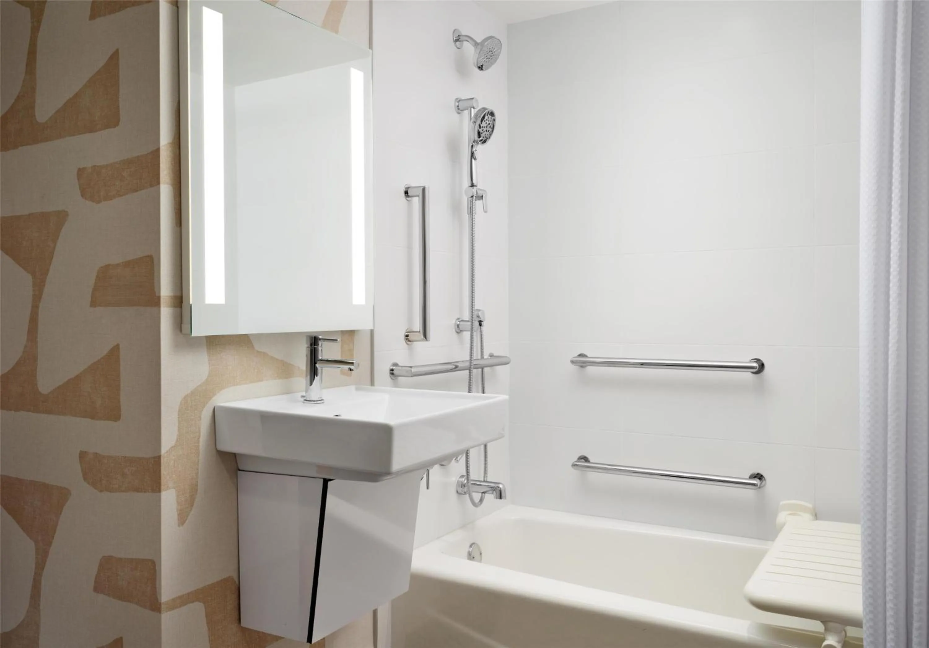 Bathroom in Sonesta ES Suites Chicago Downtown Magnificent Mile Medical