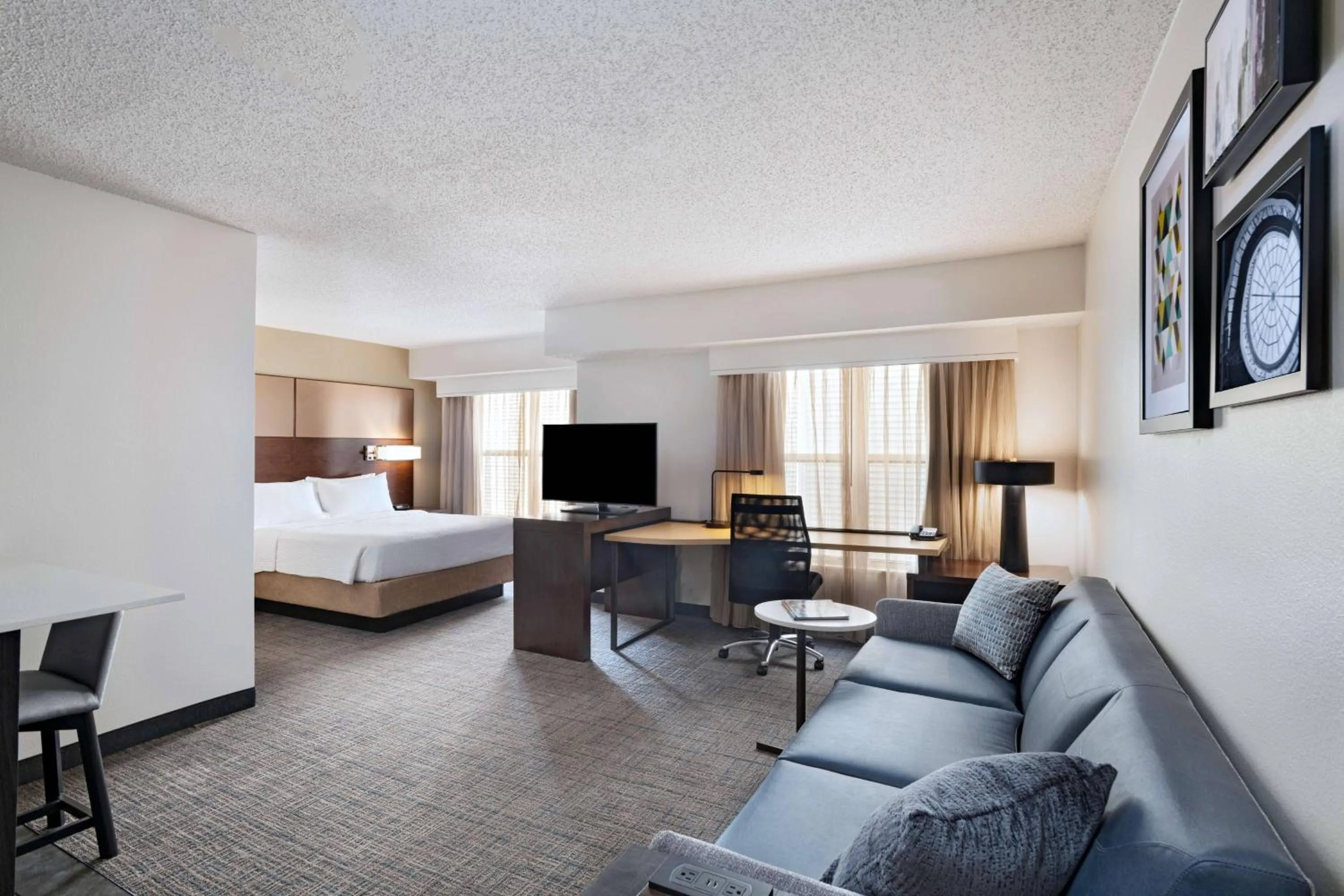 Photo of the whole room, Bed in Residence Inn by Marriott Austin The Domain Area