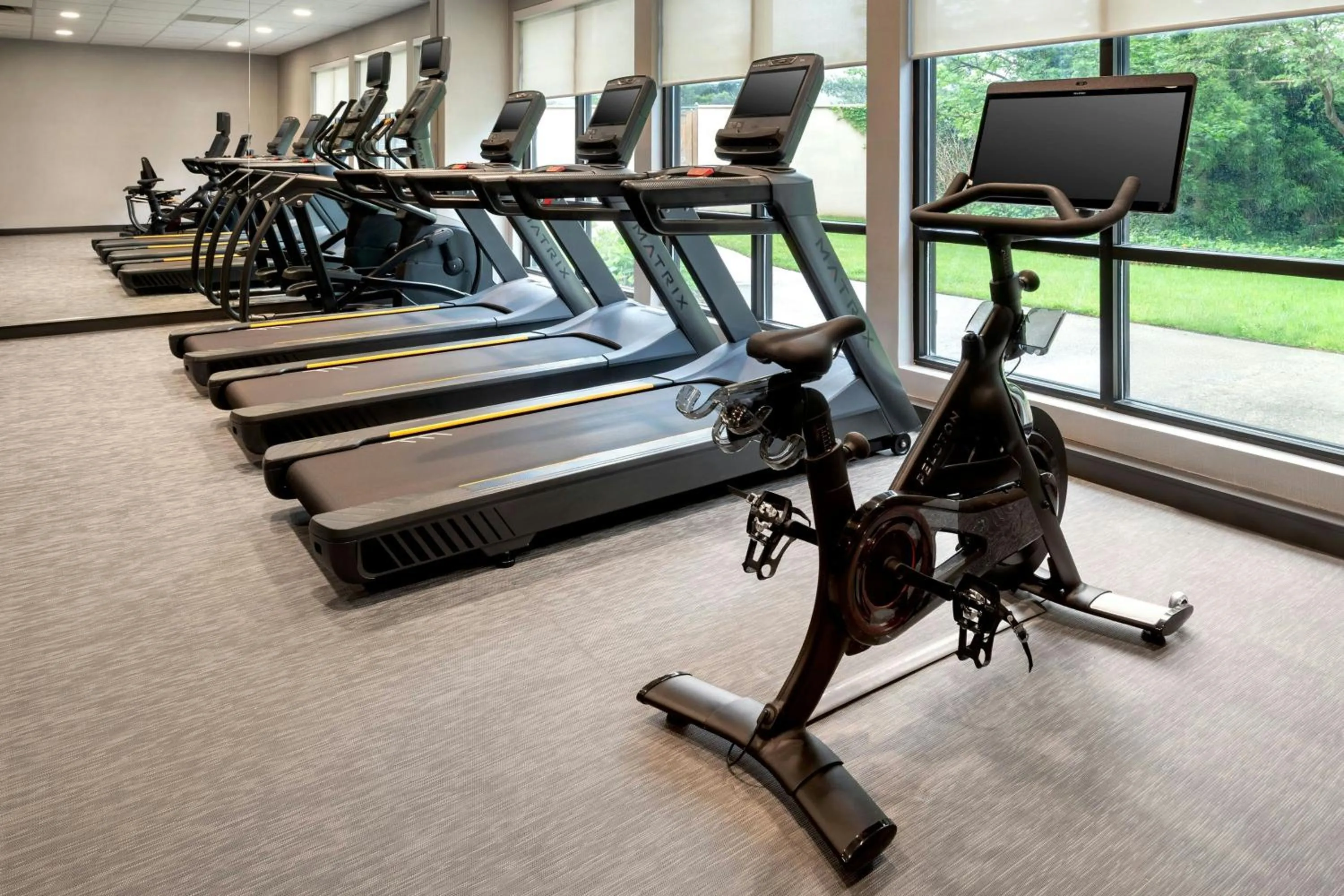 Fitness centre/facilities in Courtyard by Marriott Paramus