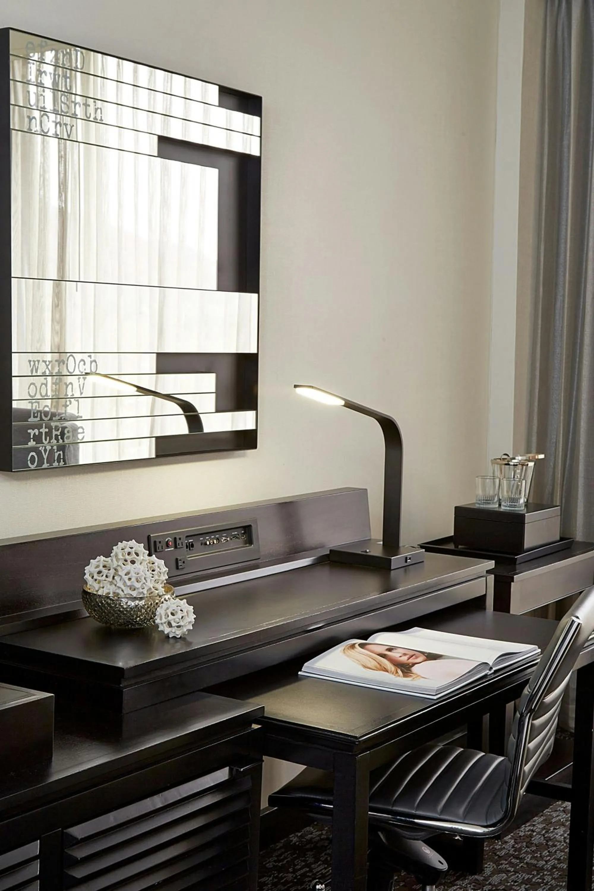 Photo of the whole room in Renaissance Asheville Downtown Hotel