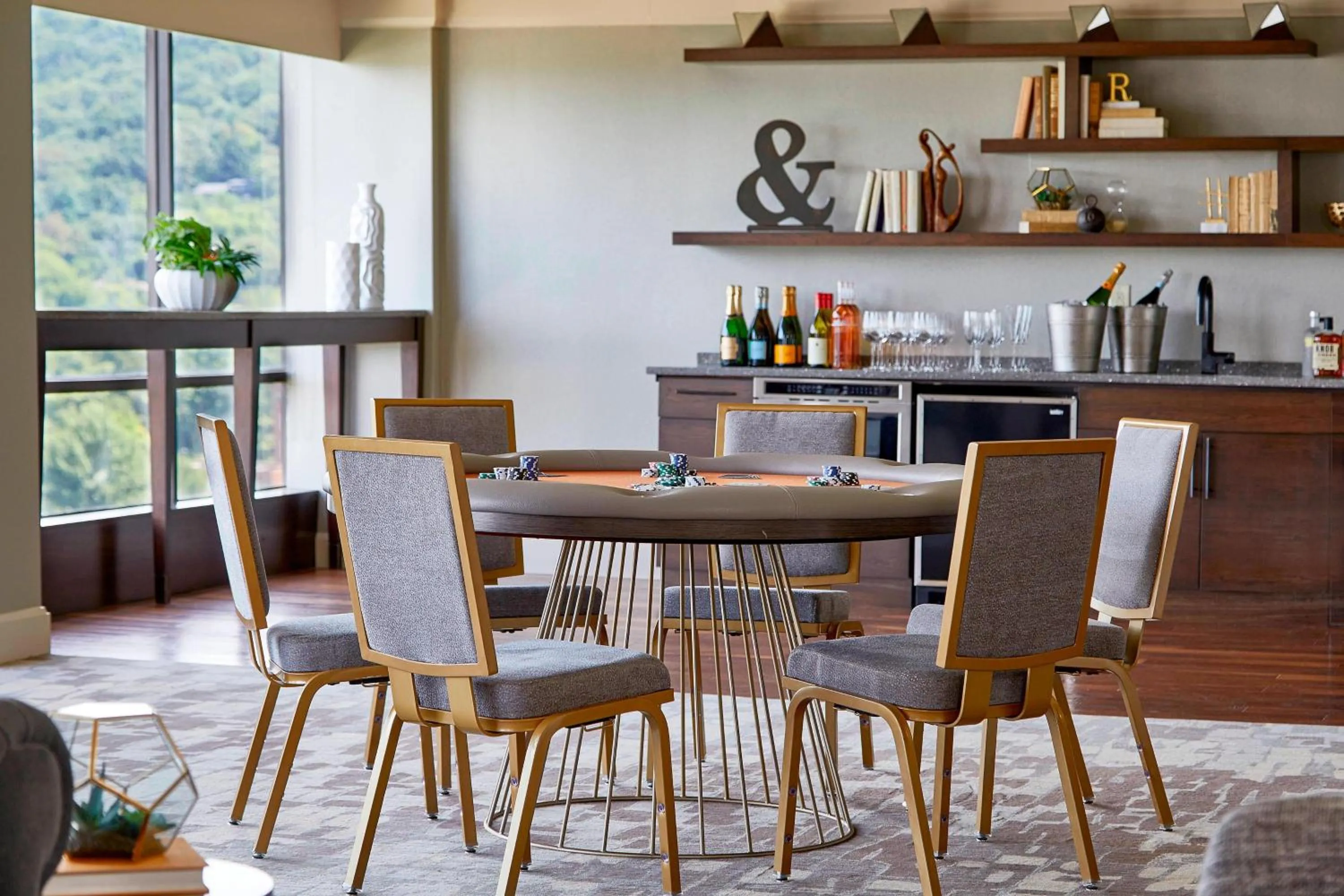 Meeting/conference room in Renaissance Asheville Downtown Hotel