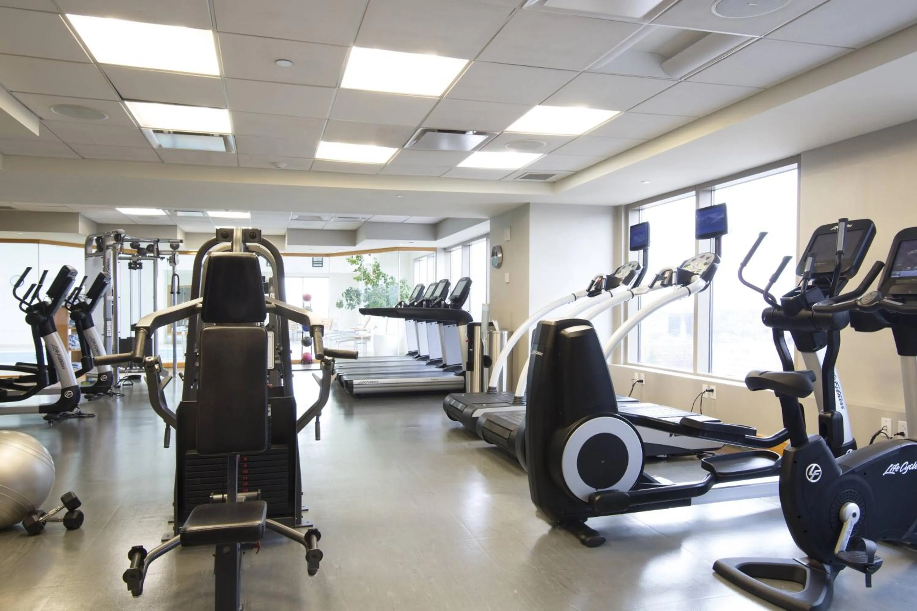 Fitness centre/facilities in Hartford Marriott Downtown