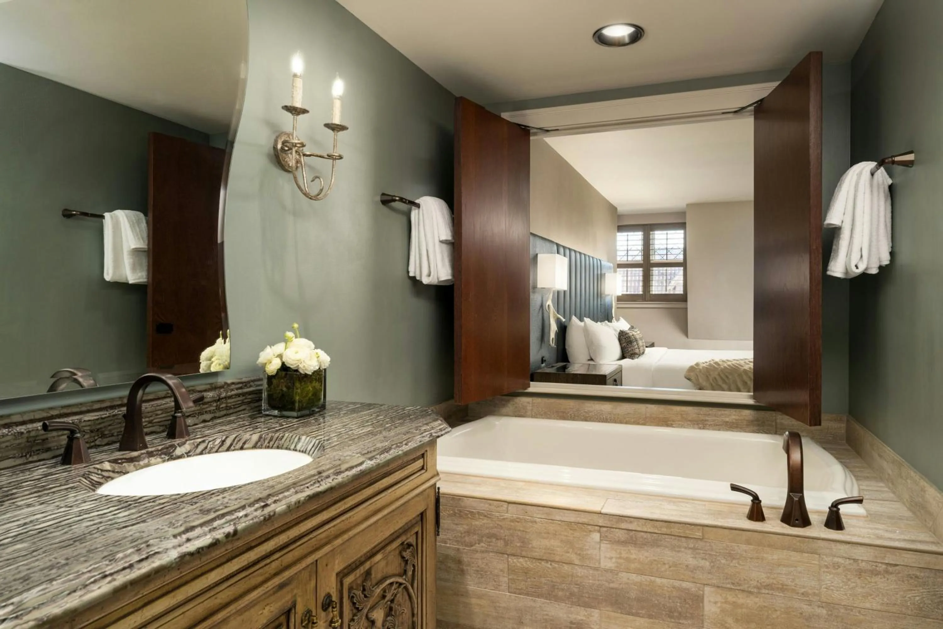 Bathroom in Grand Bohemian Lodge Asheville, Autograph Collection