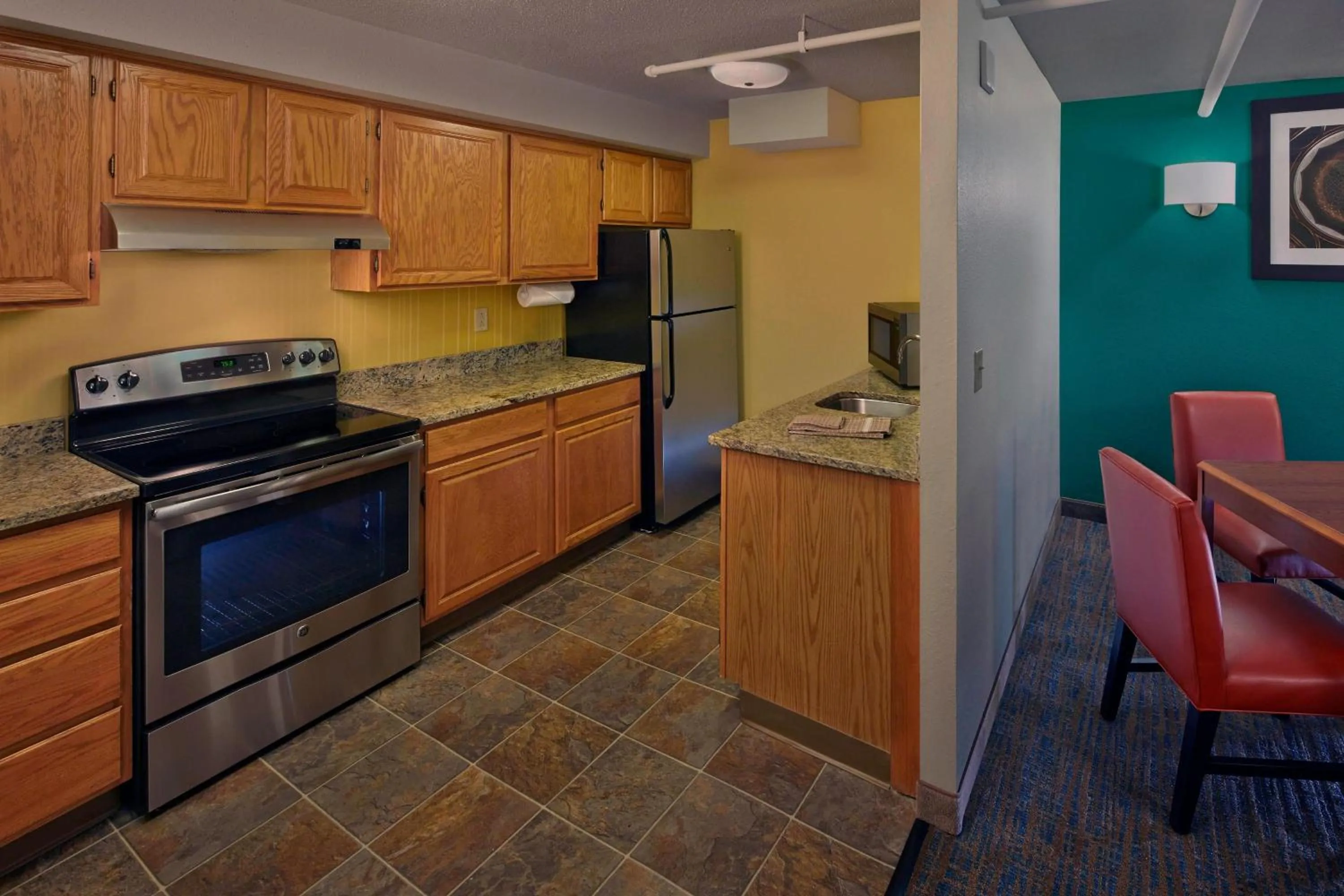 Kitchen or kitchenette in Residence Inn by Marriott Hartford Downtown