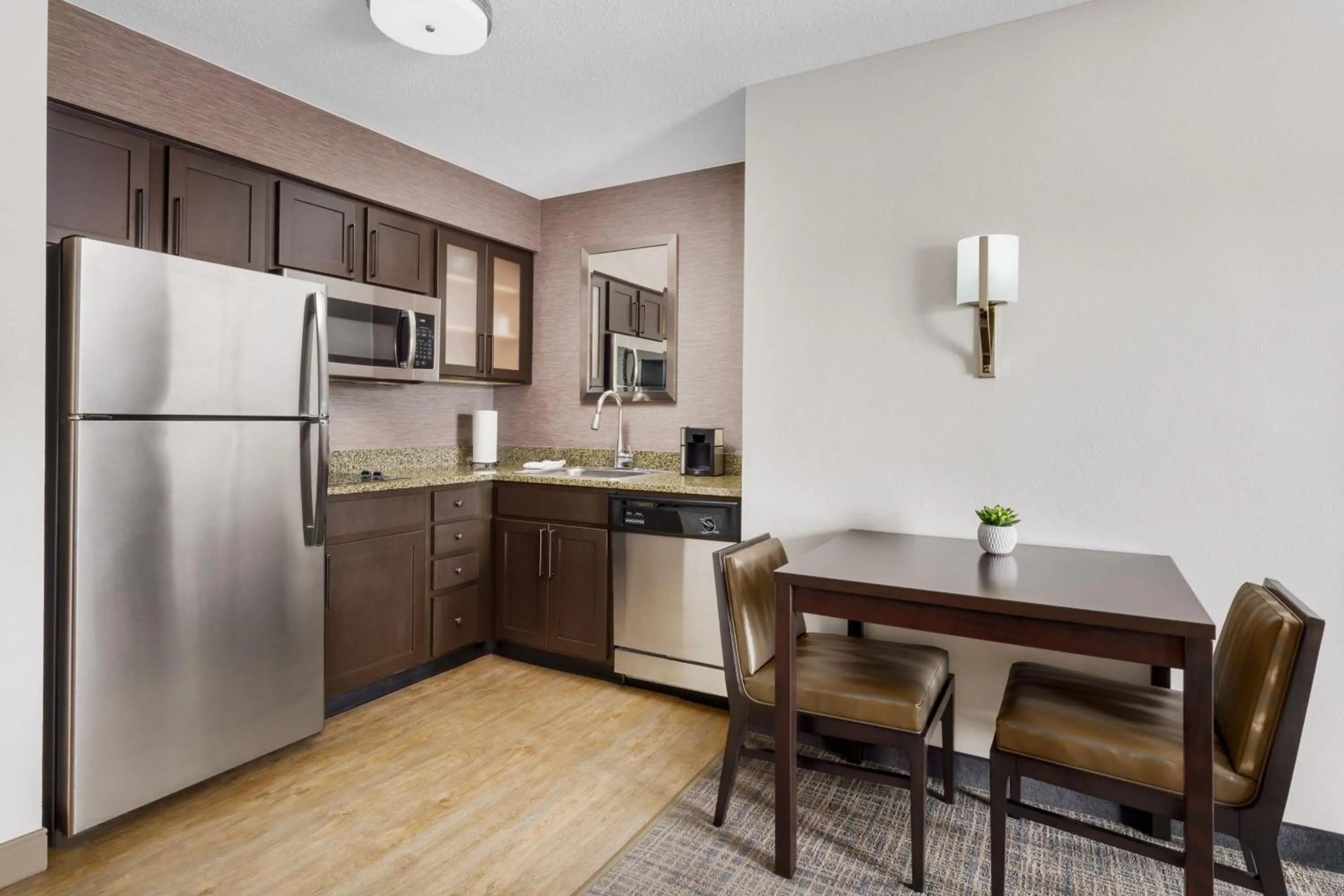 Kitchen or kitchenette in Residence Inn Boston Franklin