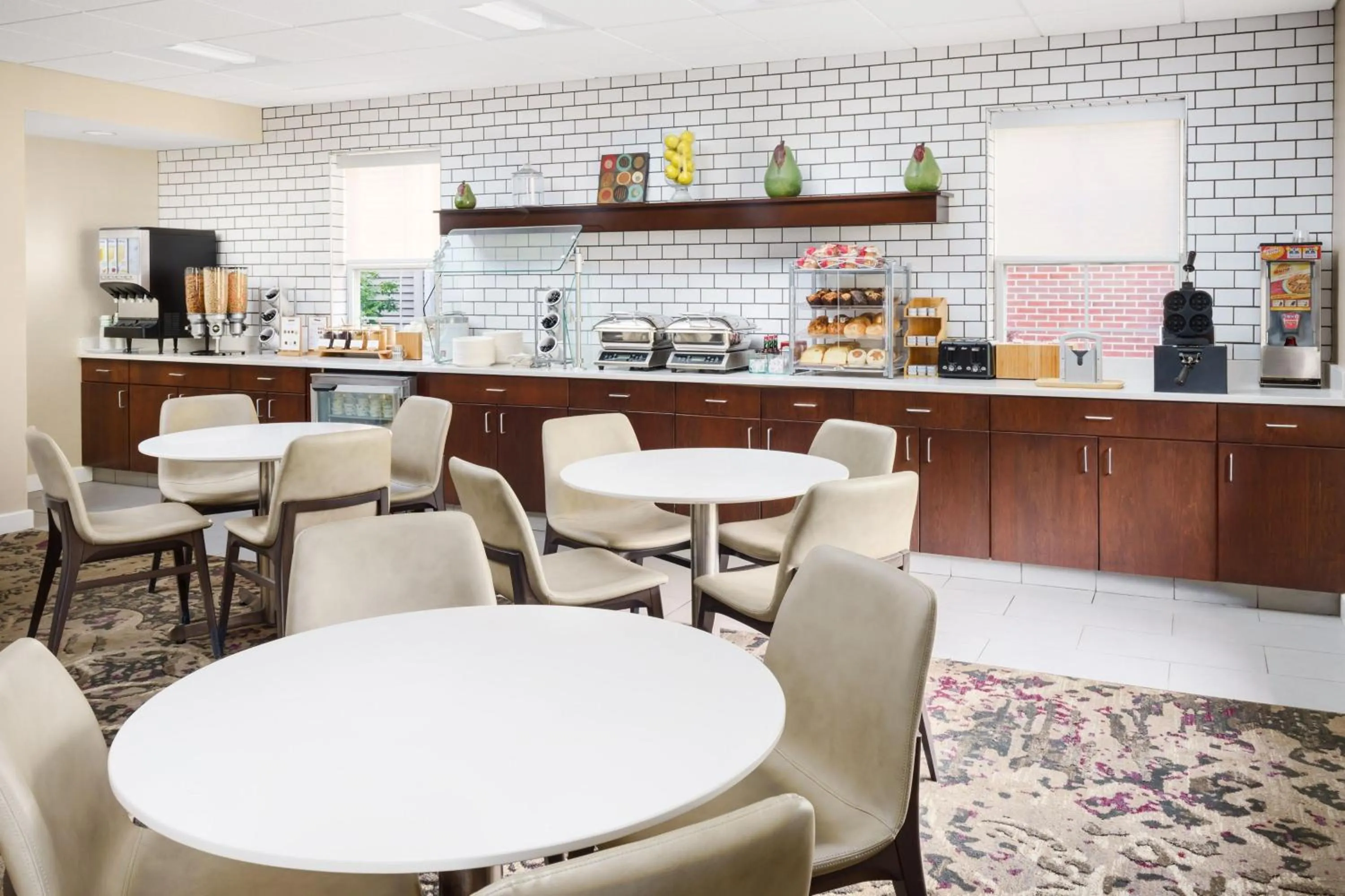 Breakfast in Residence Inn by Marriott Boston Foxborough