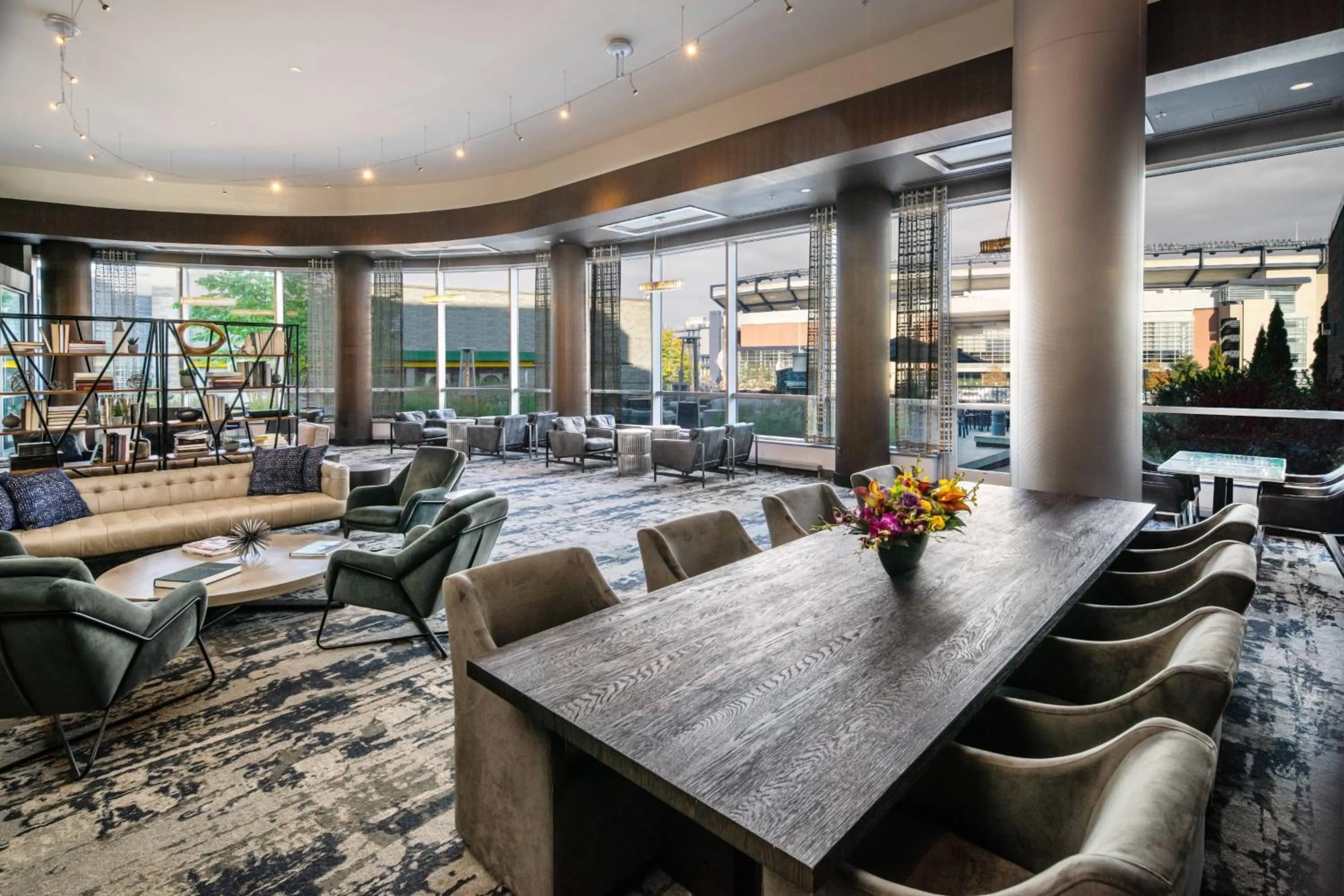 Restaurant/places to eat in Renaissance Boston Patriot Place Hotel