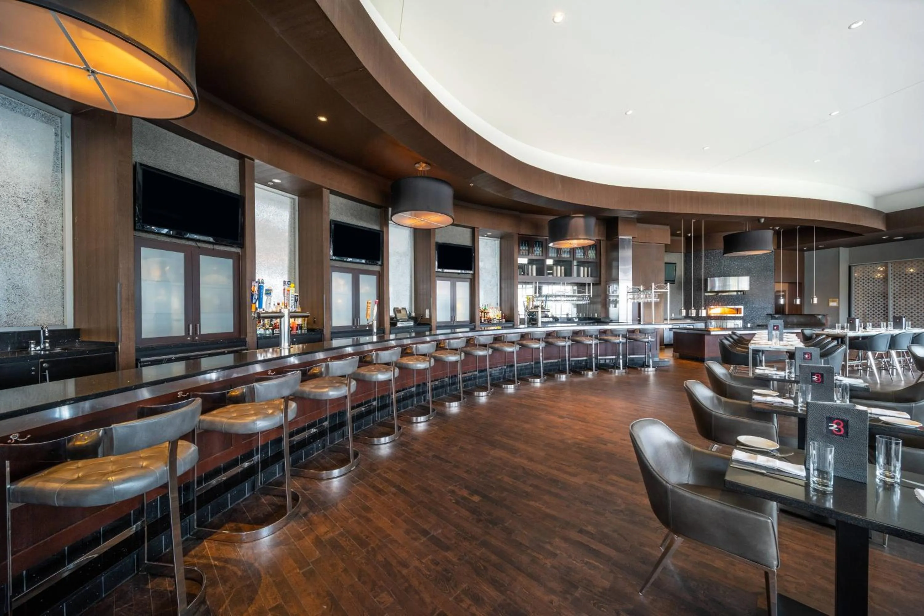 Lounge or bar in Renaissance Boston Patriot Place Hotel